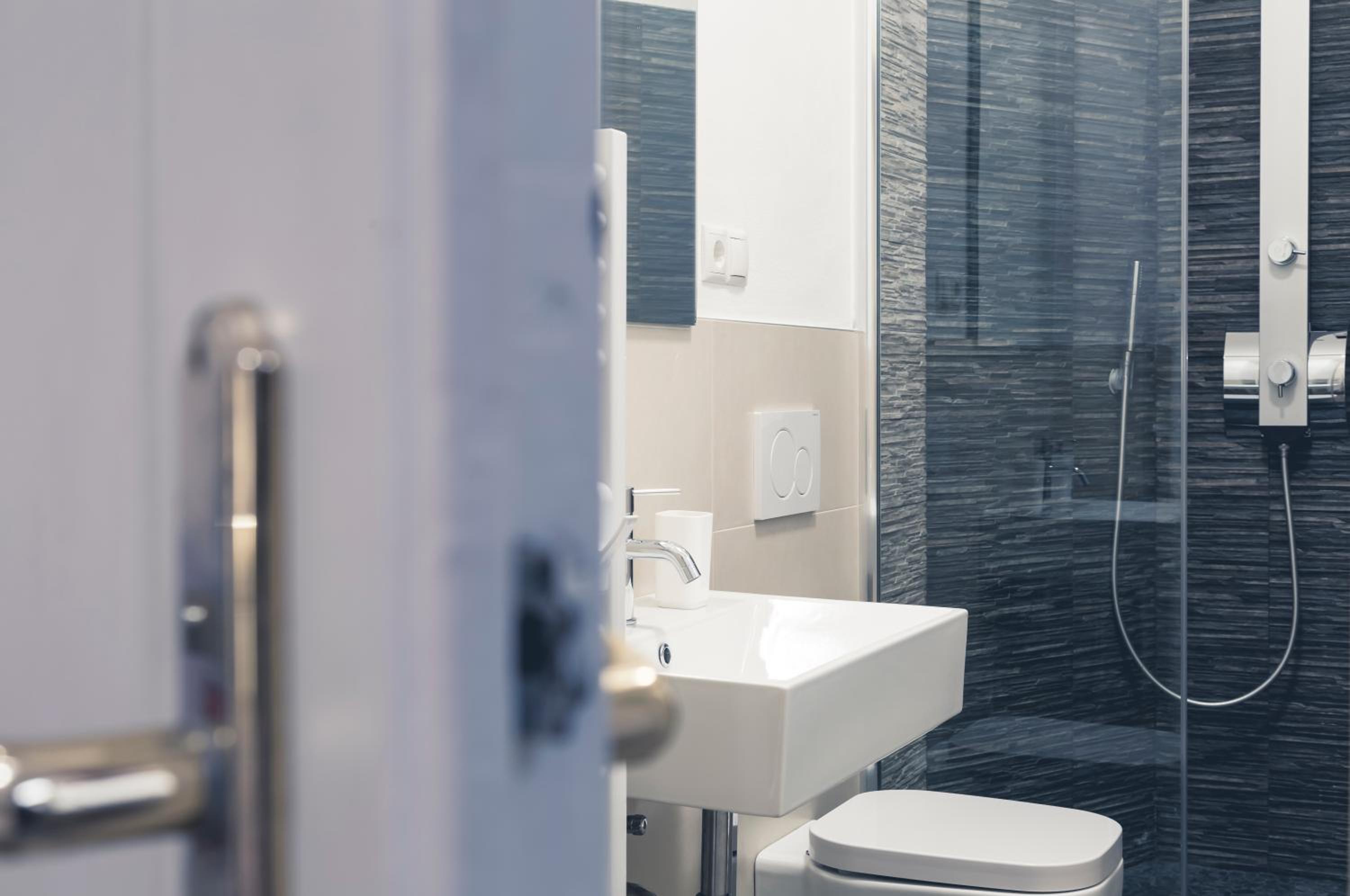 Standard Single Room with Shared Bathroom photo 1