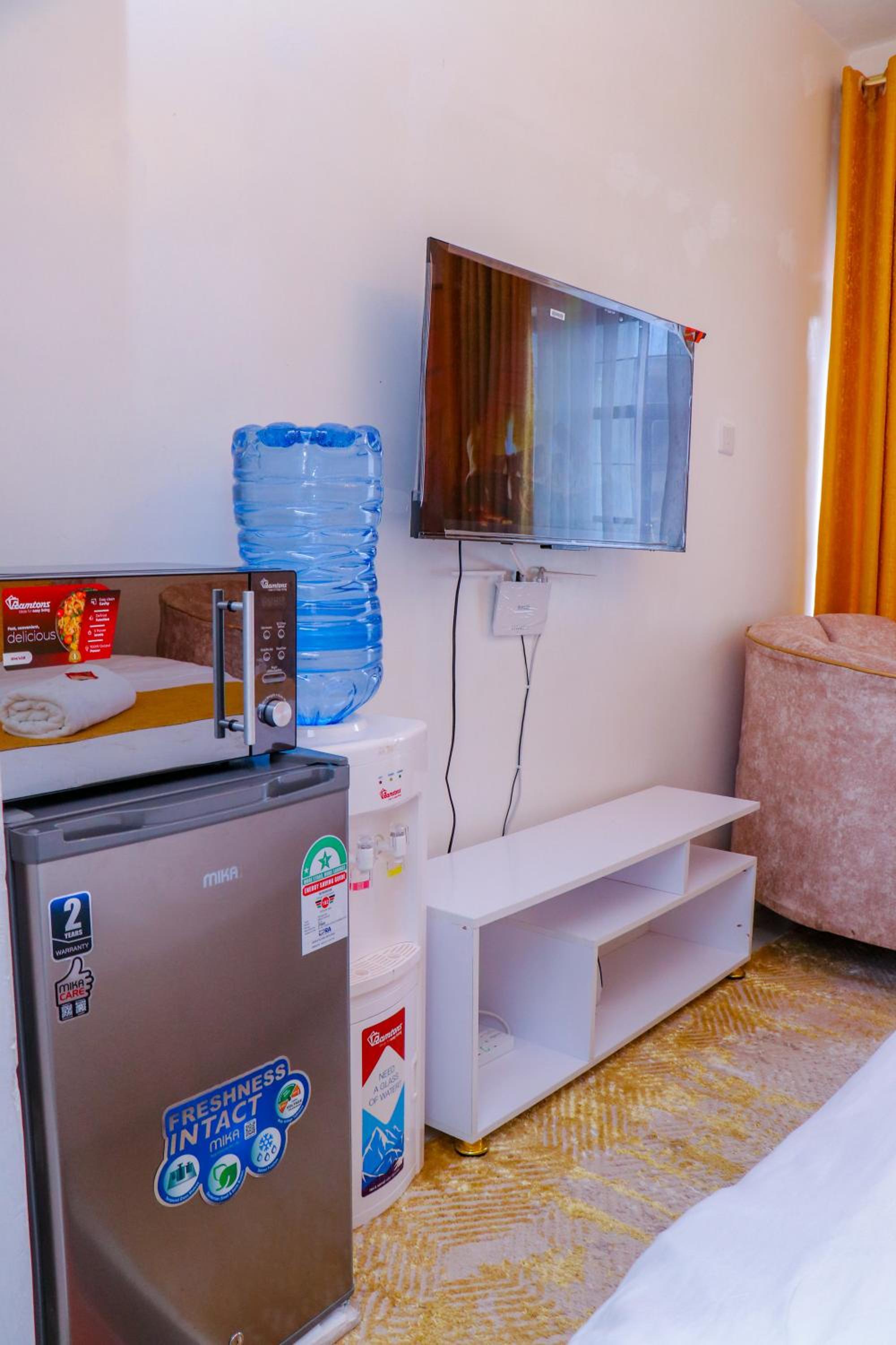 Studio Apartment photo 2