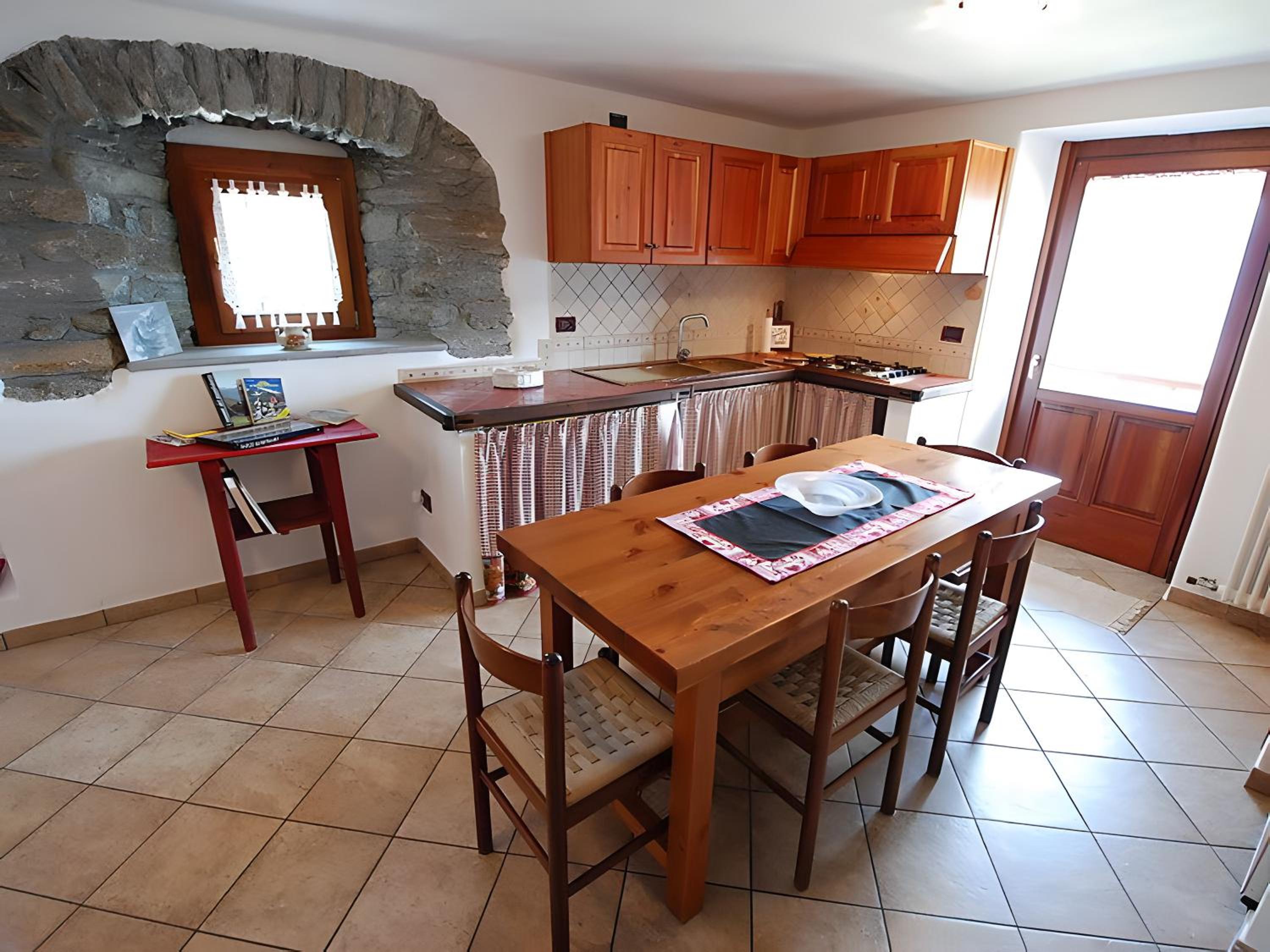 One-Bedroom House photo 2