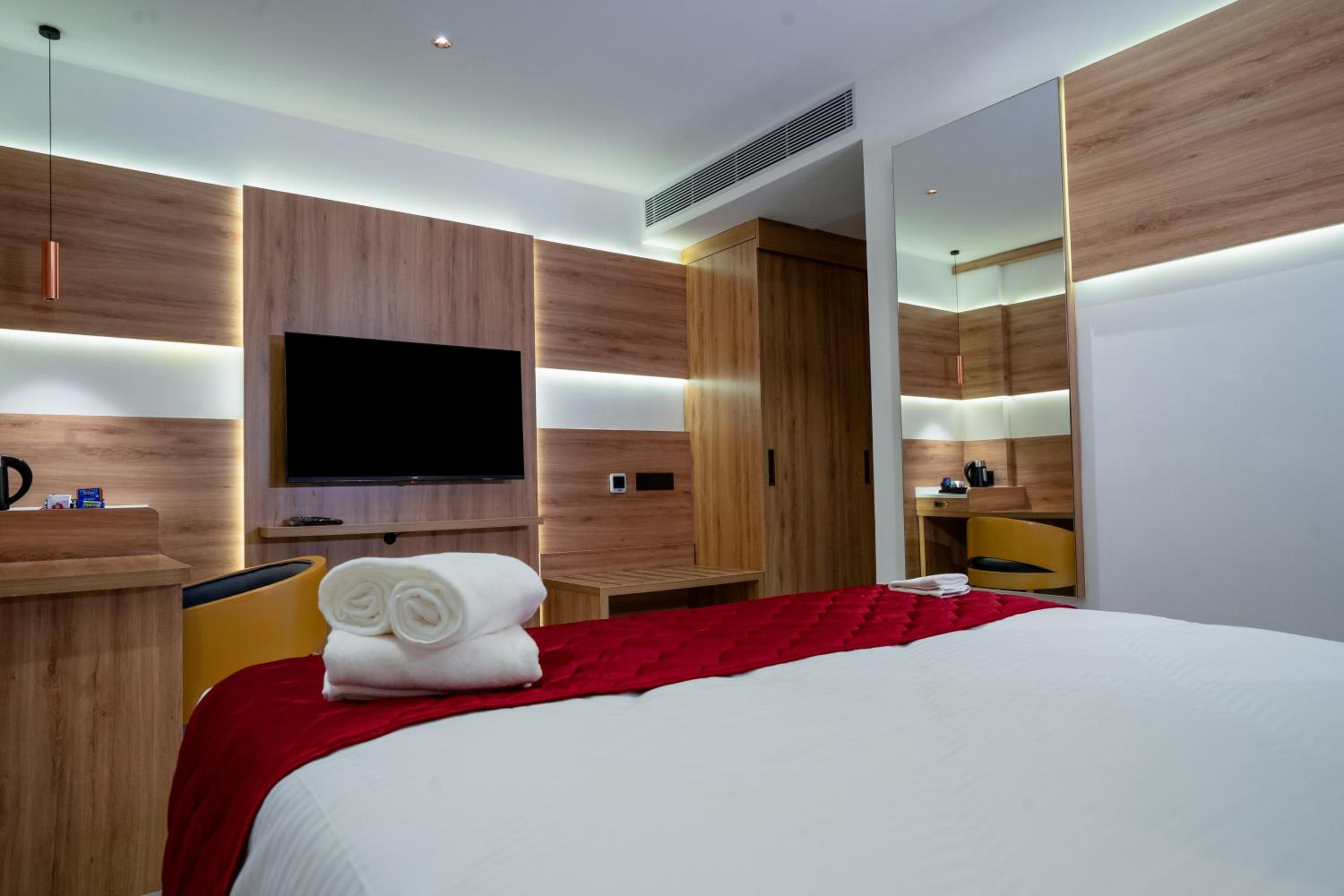 Small Double Room photo 2