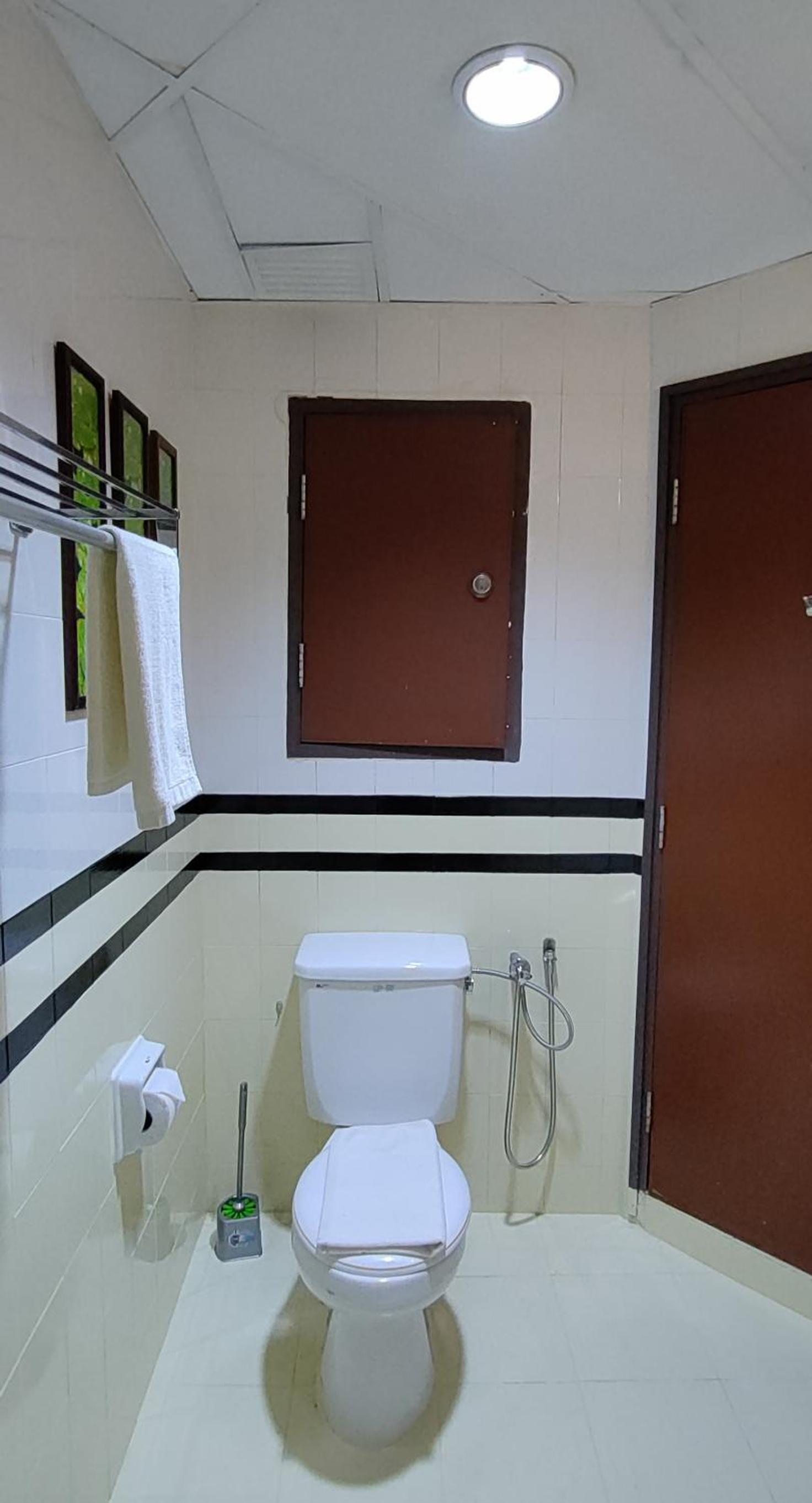Two-Bedroom Apartment - Photo 2