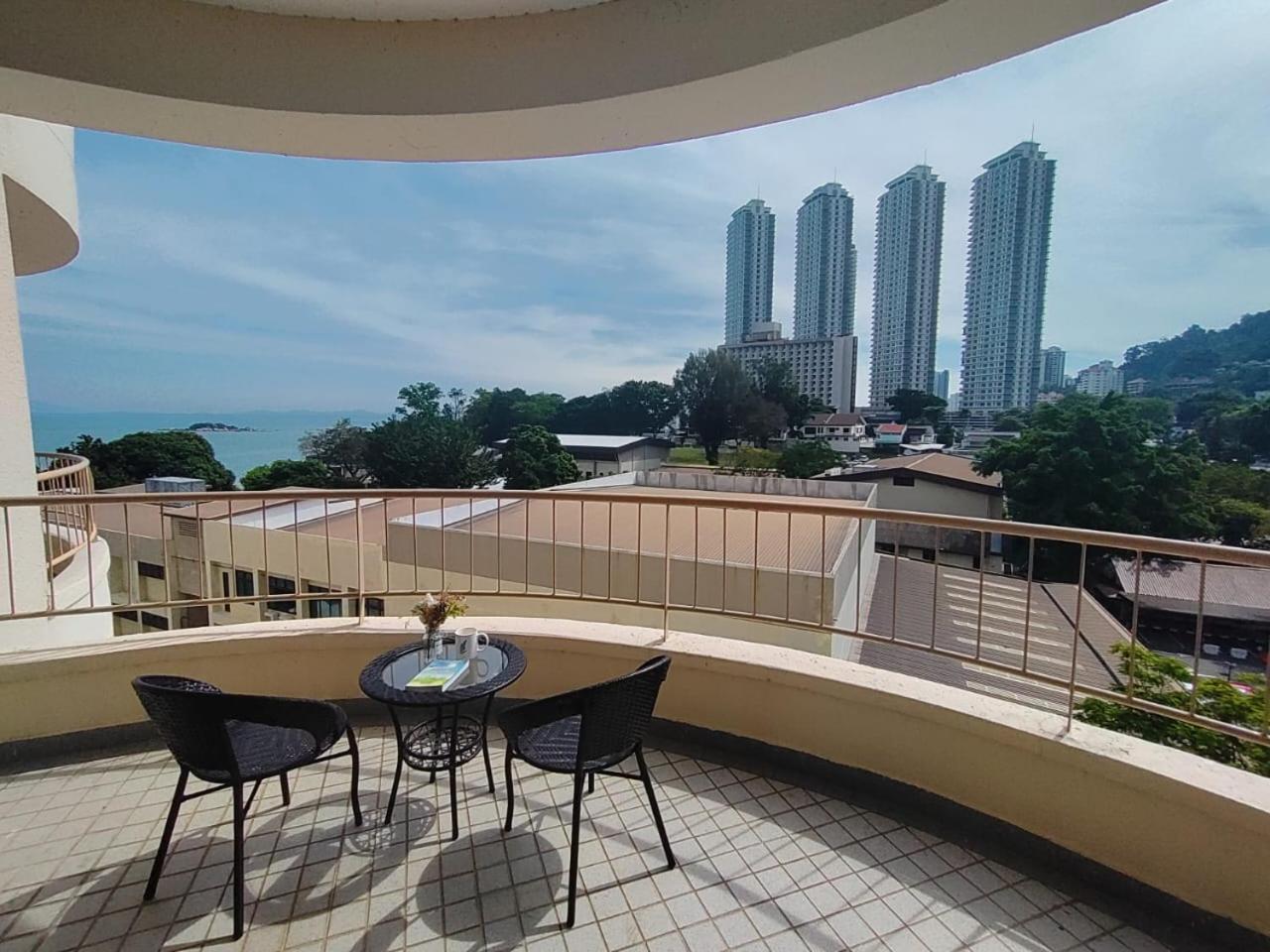 Studio With Balcony - Photo 3