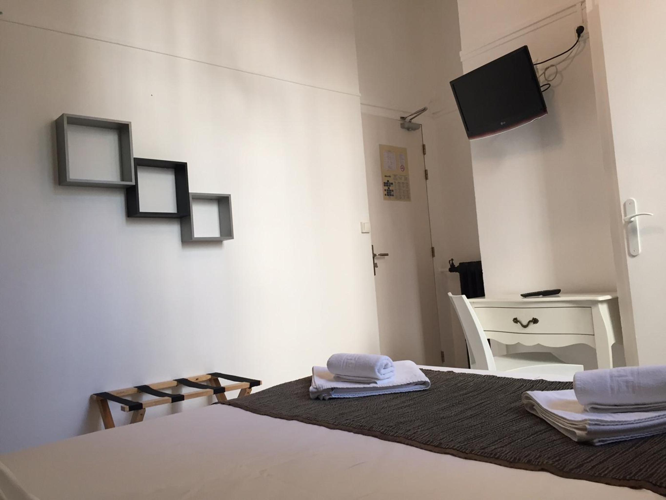 Double Room - Photo 4