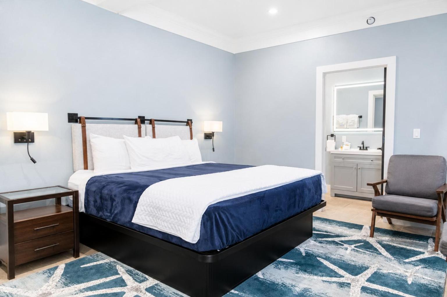 King Room with Spa Bath