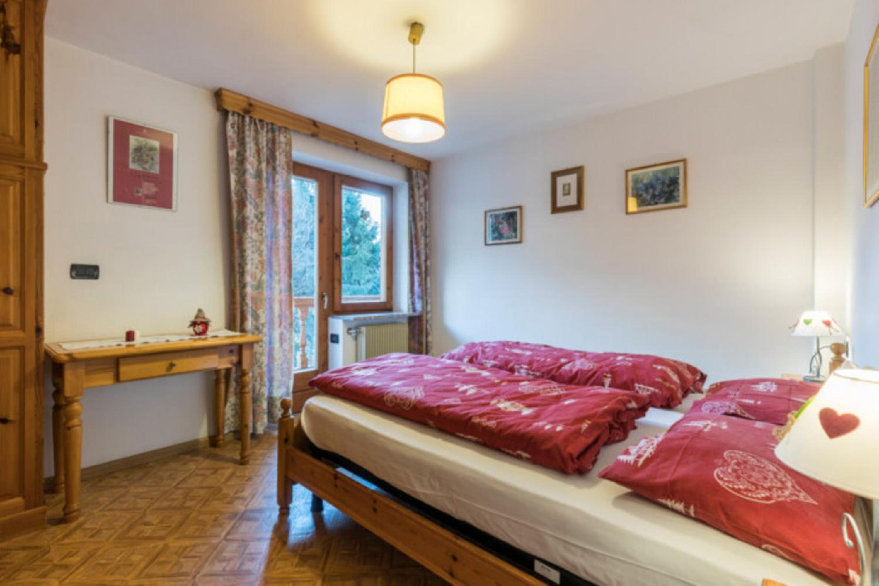 Two-Bedroom Deluxe Apartment with Garden View photo 1