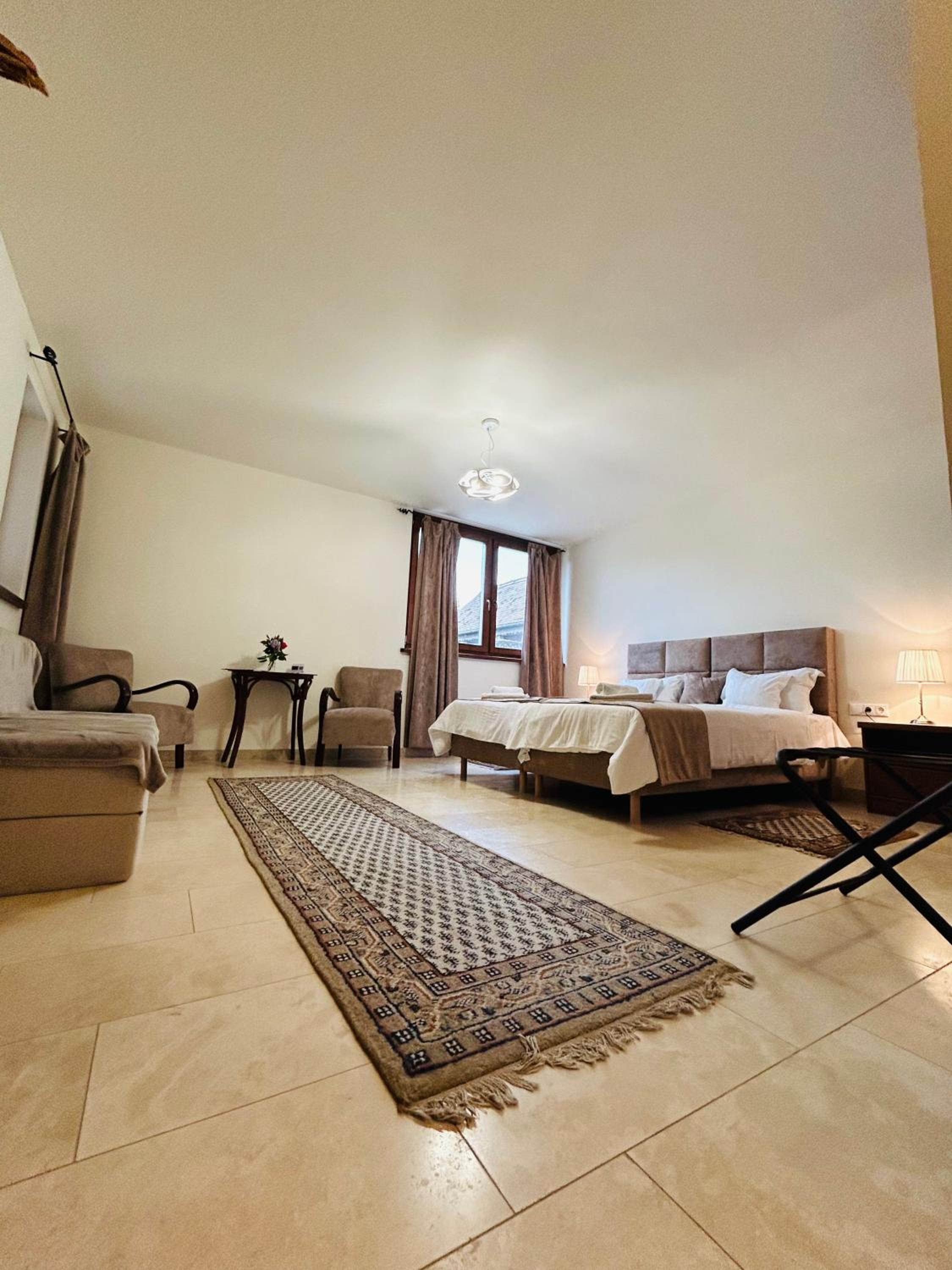 Standard Double or Twin Room - Photo 1