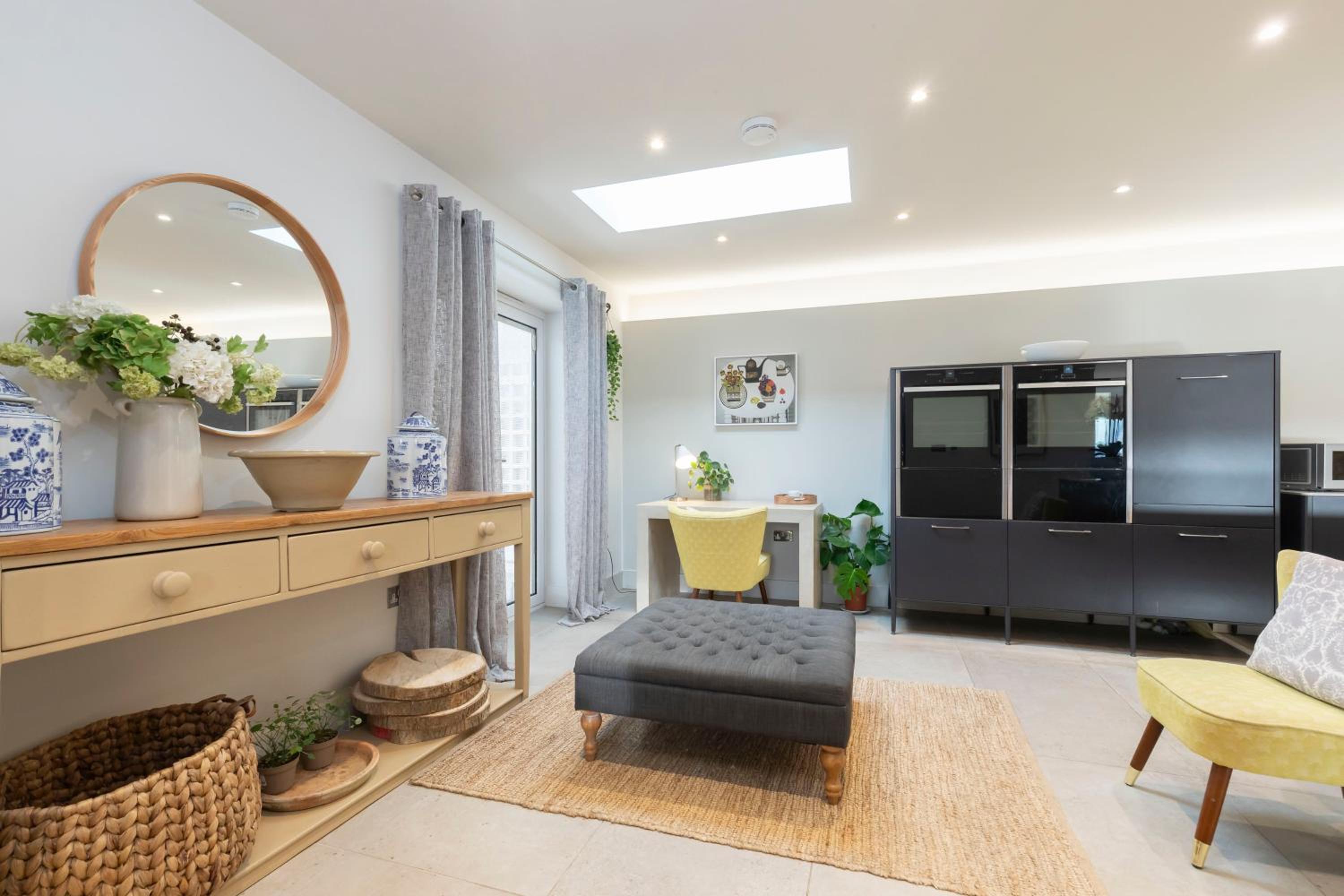 Three-Bedroom House photo 1