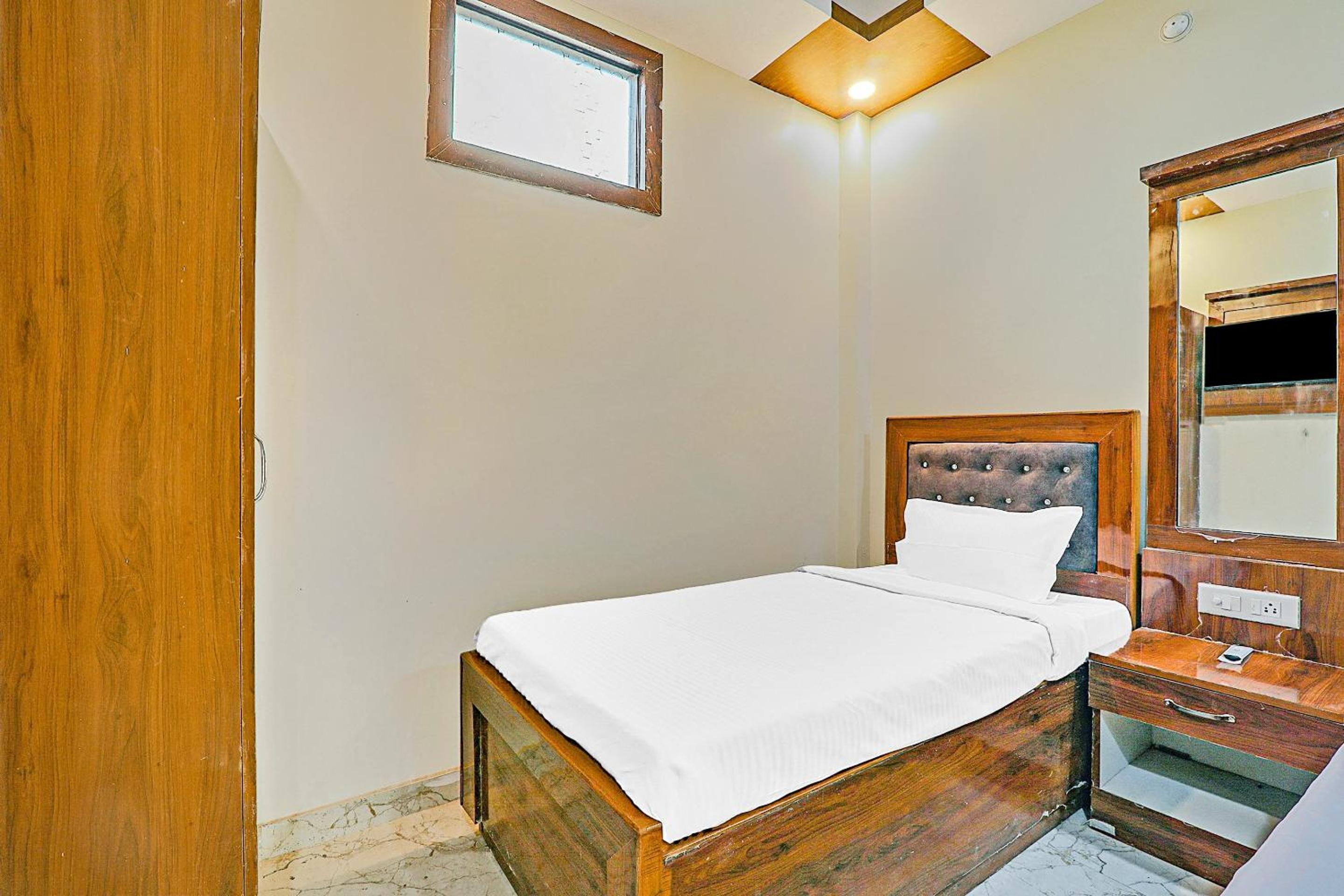 Classic Triple Room