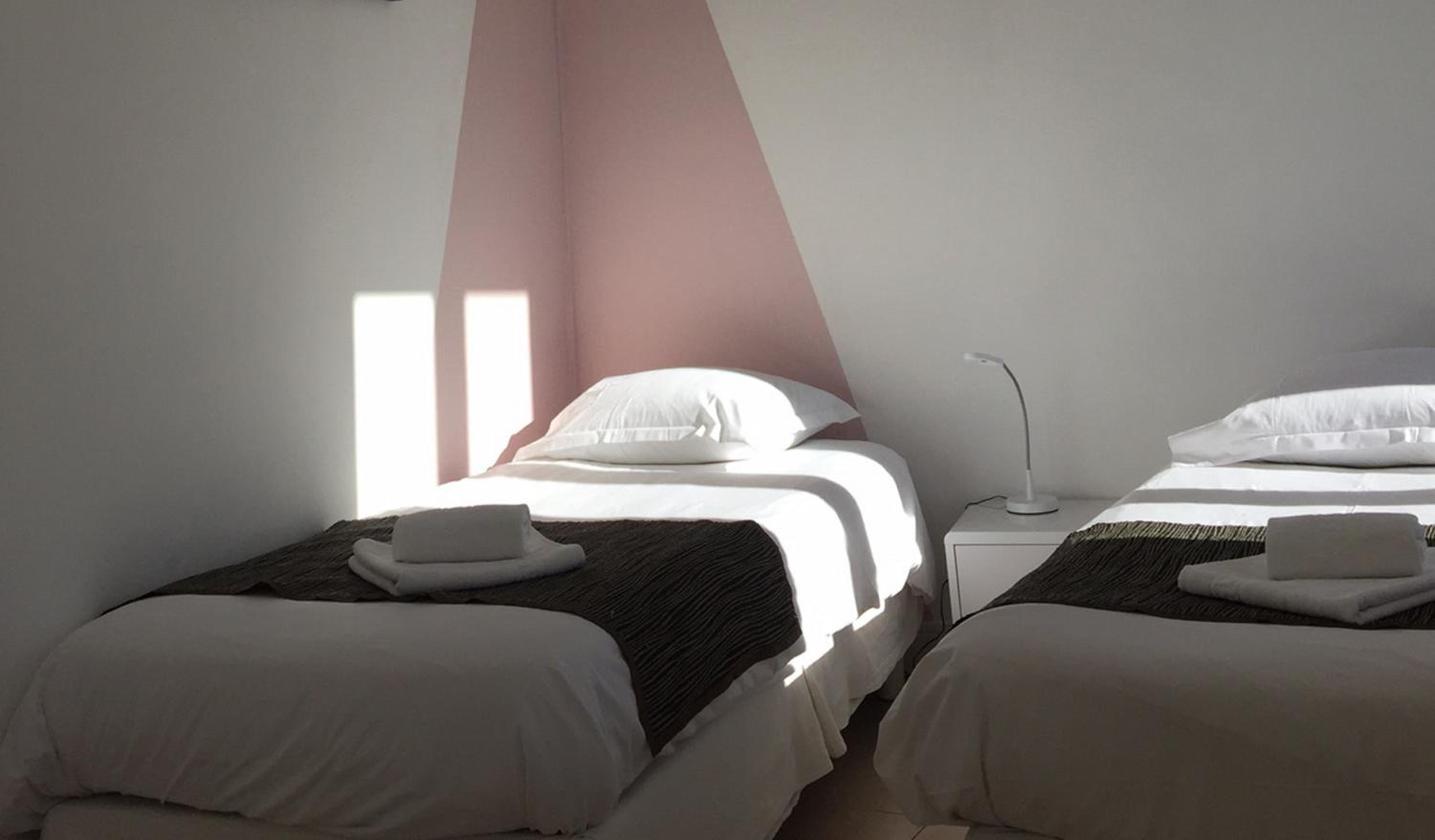 Superior Room (2 or 3 Single Beds) - Photo 8