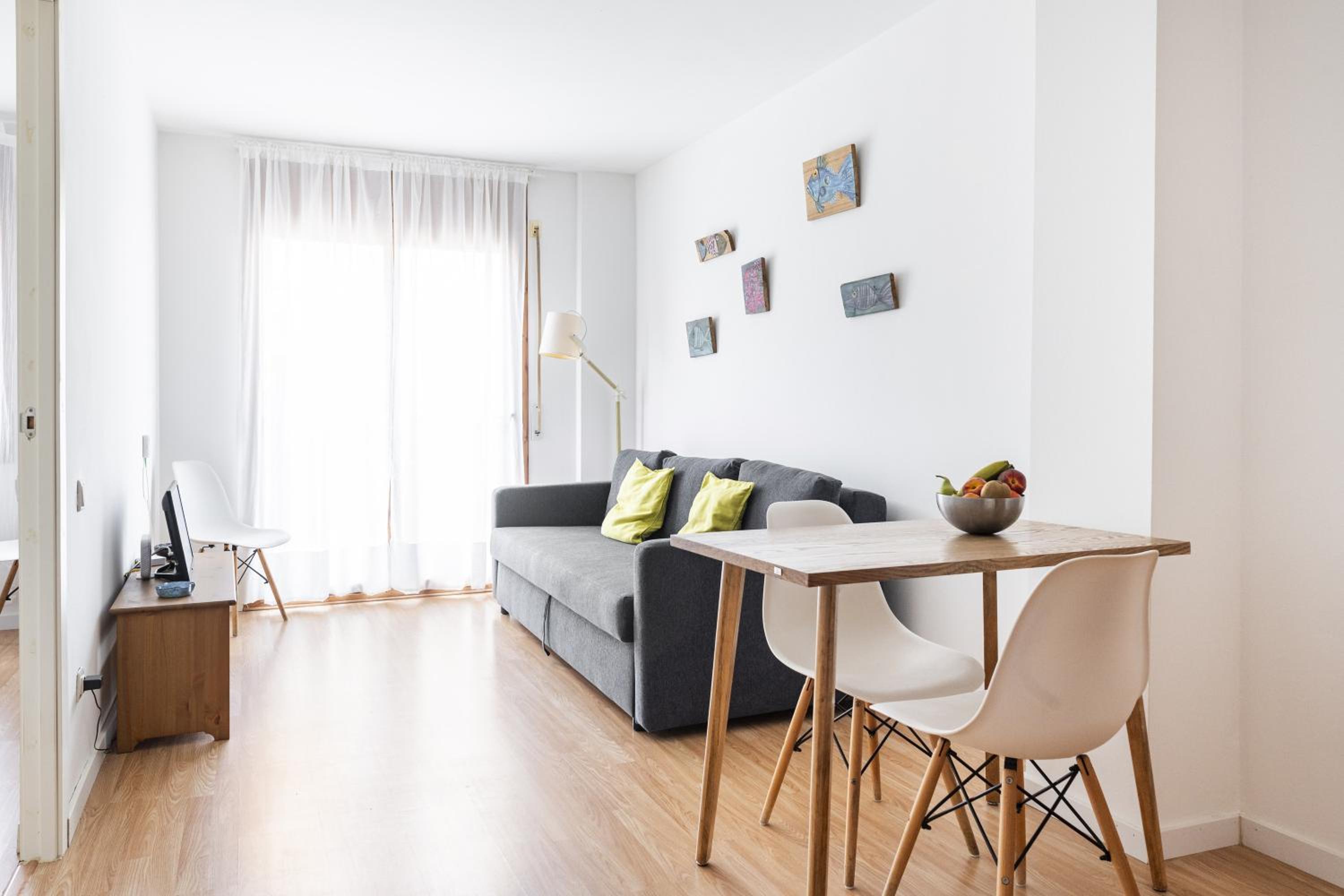 Apartamento de un dormitorio superior con balcón