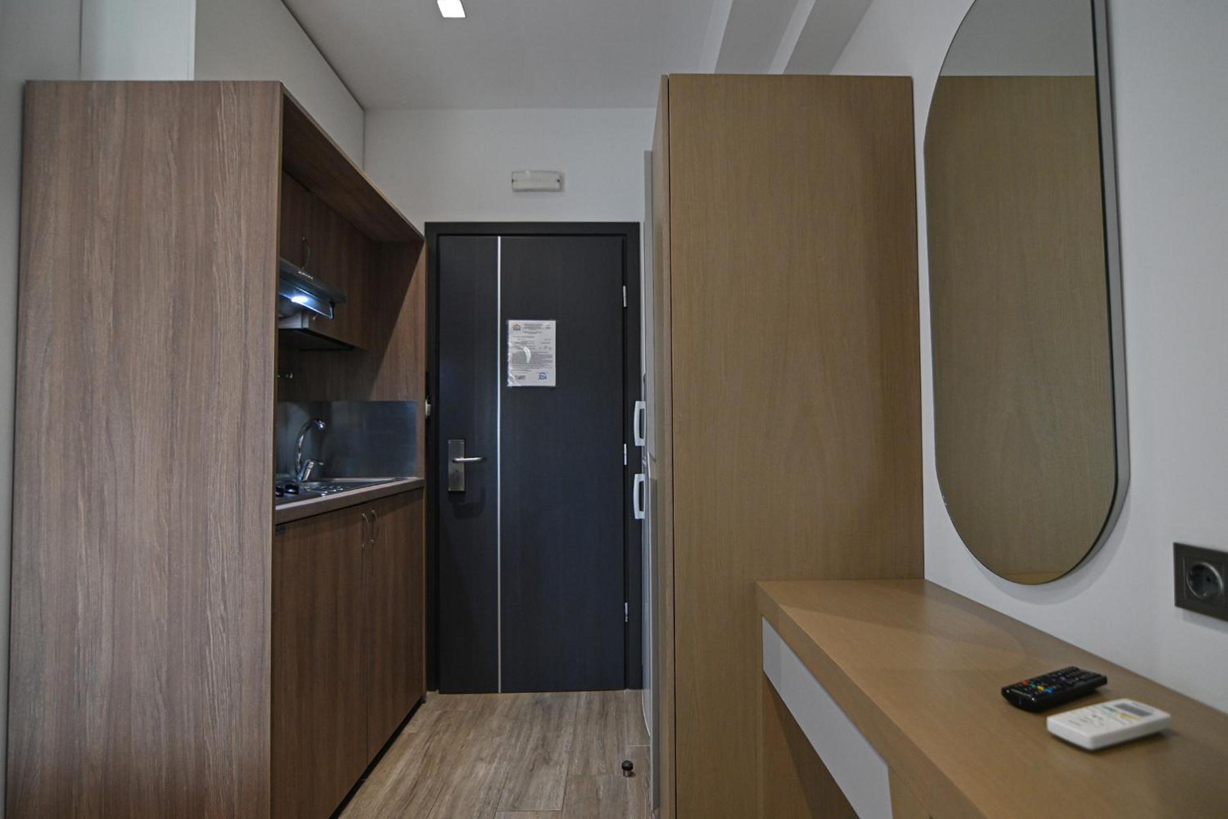 Economy Quadruple Room - Photo 16