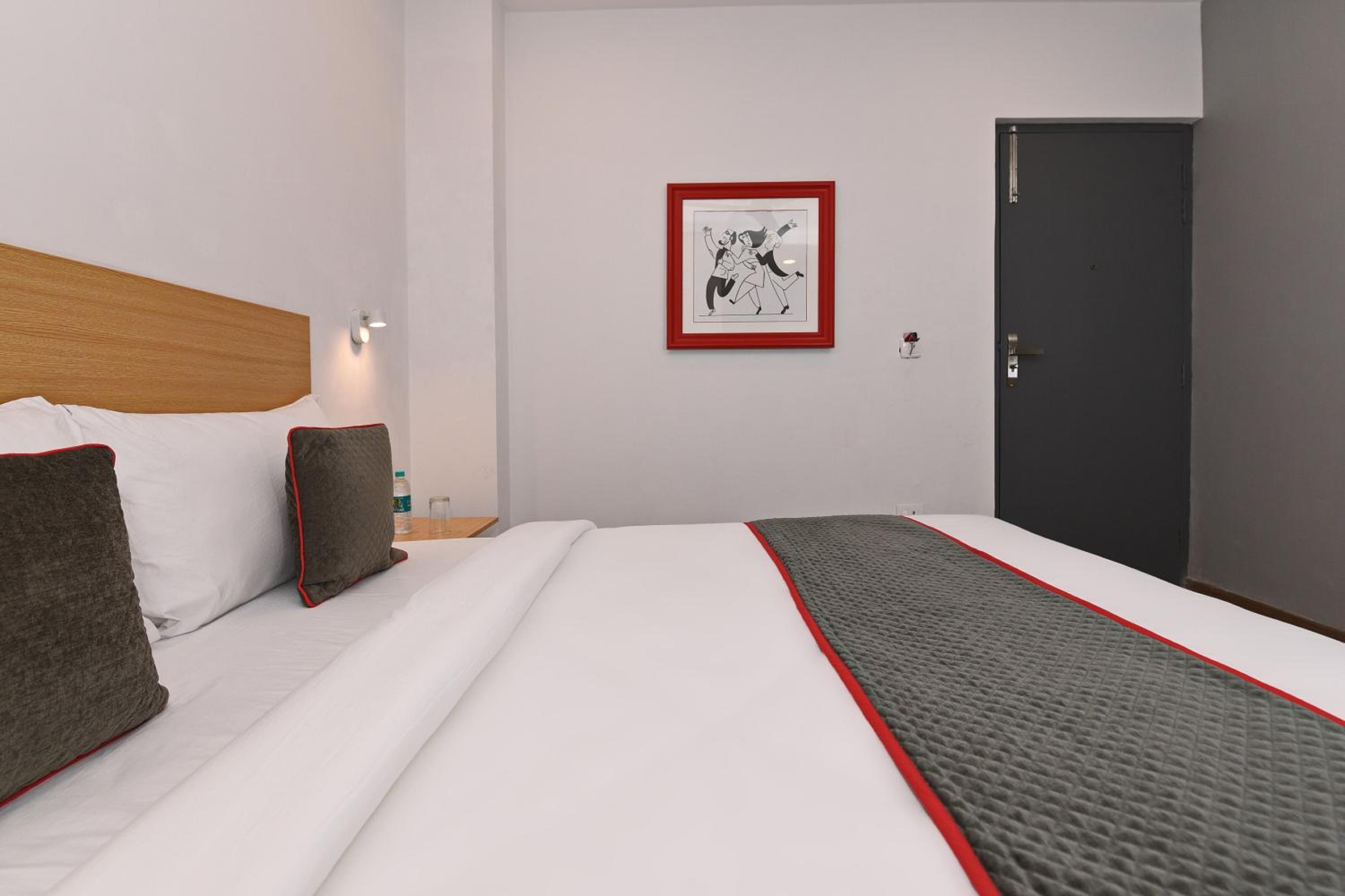 Standard Double Room photo 2
