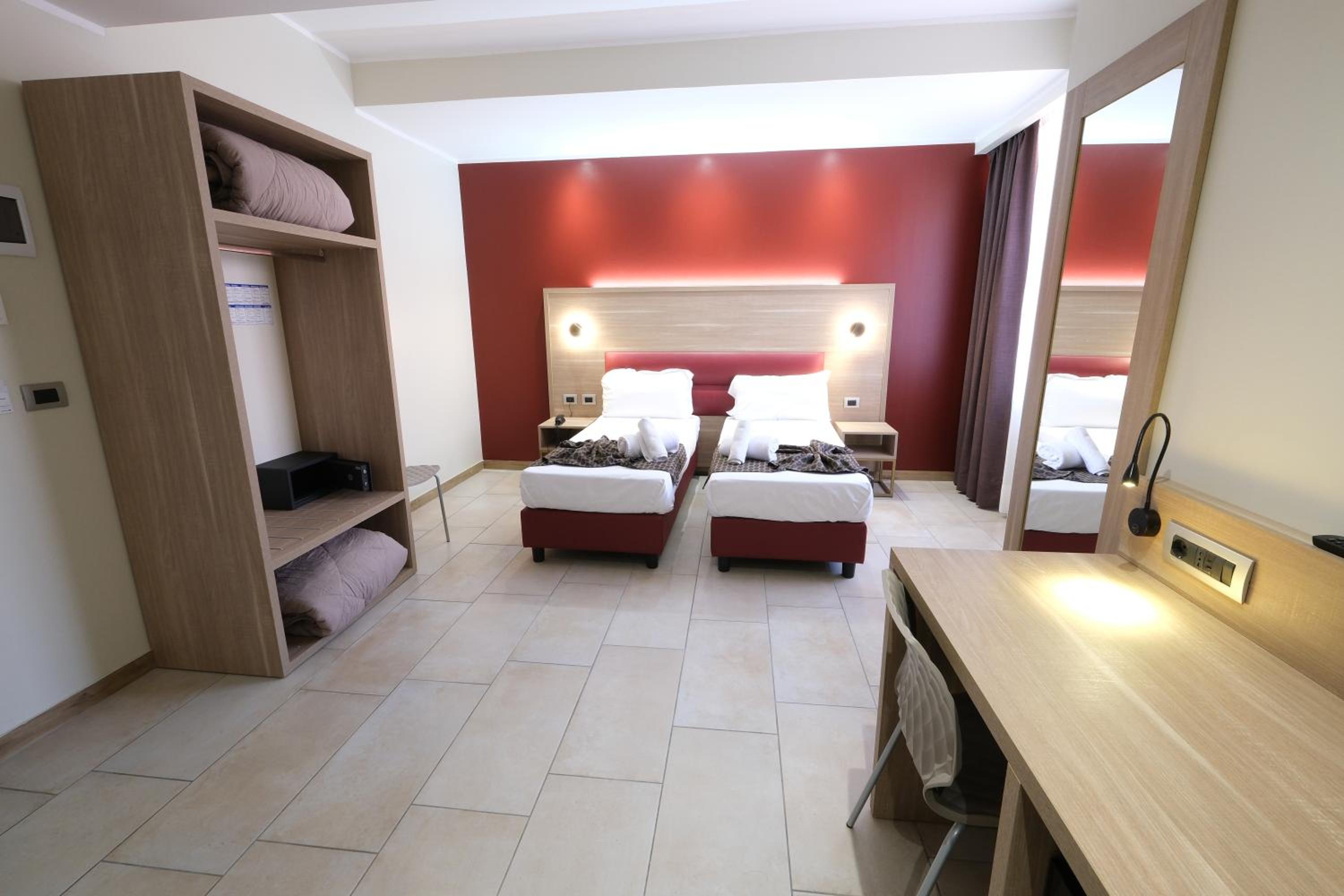 Large Twin Room