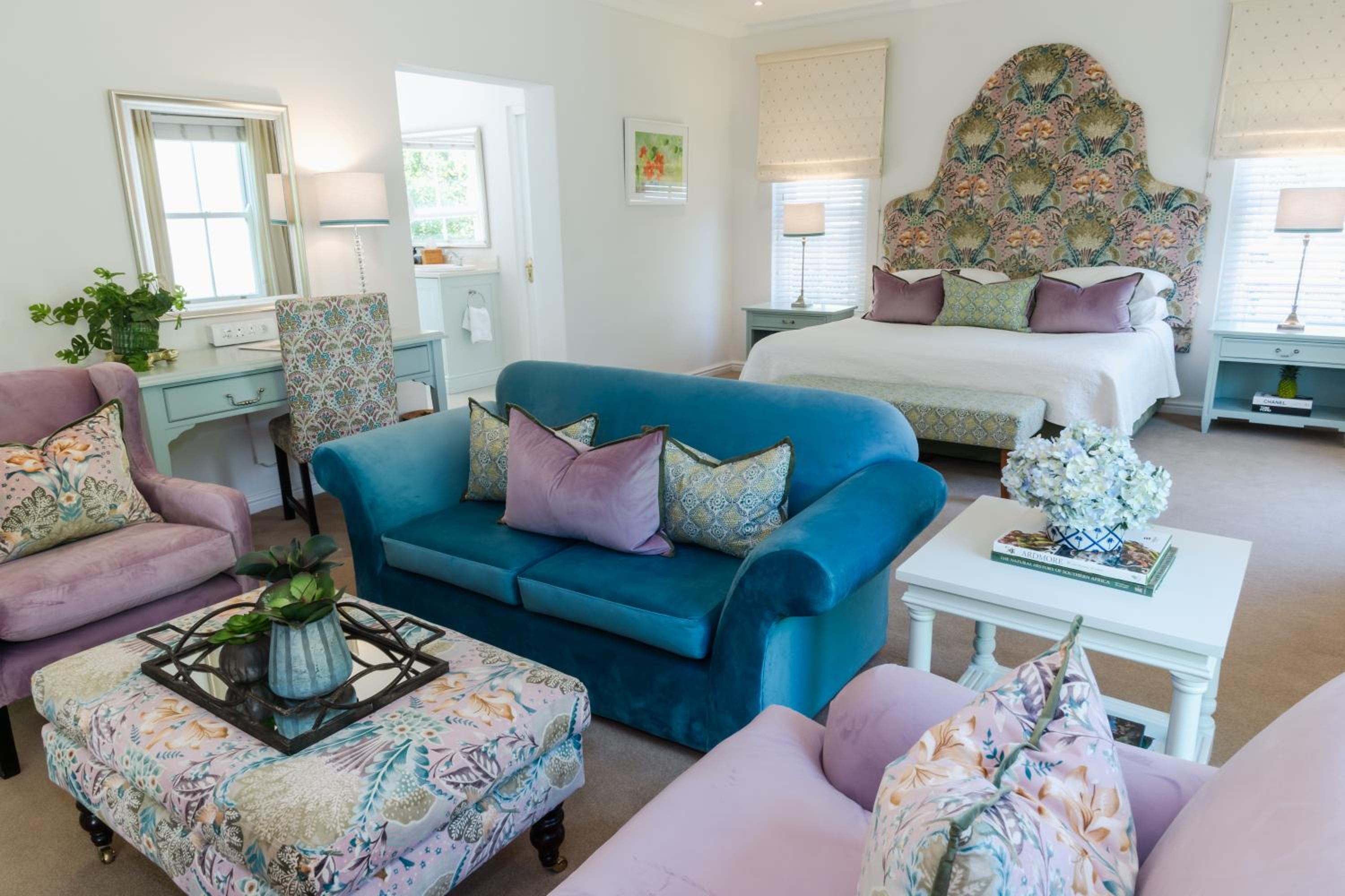 Superior King Room - Photo 25