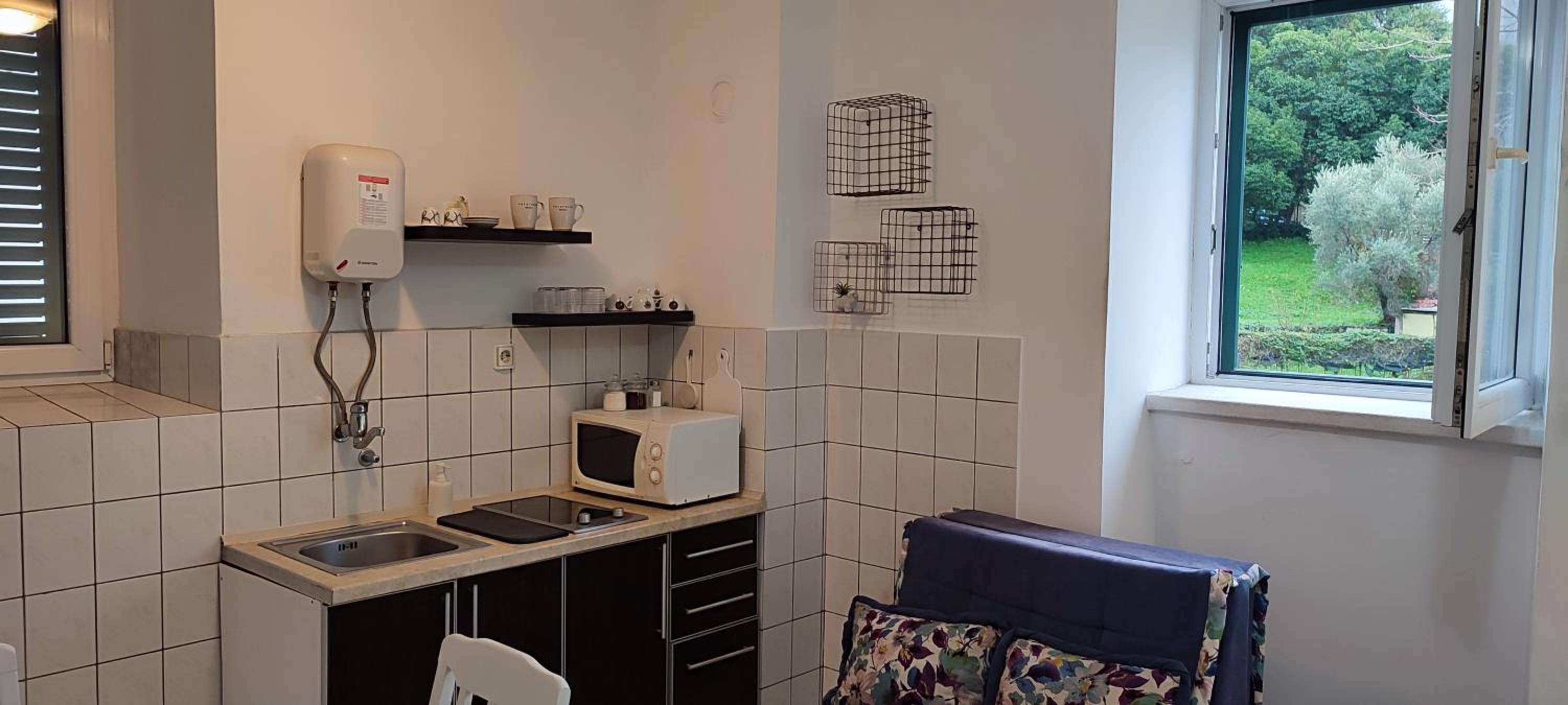 Studio Apartment photo 2