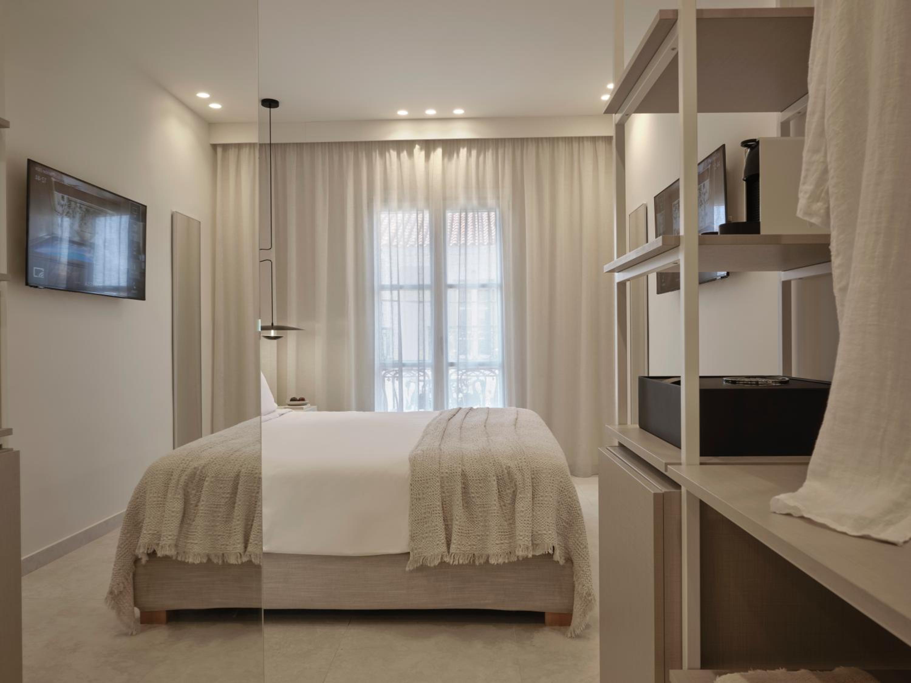 Double Room with Balcony photo 3
