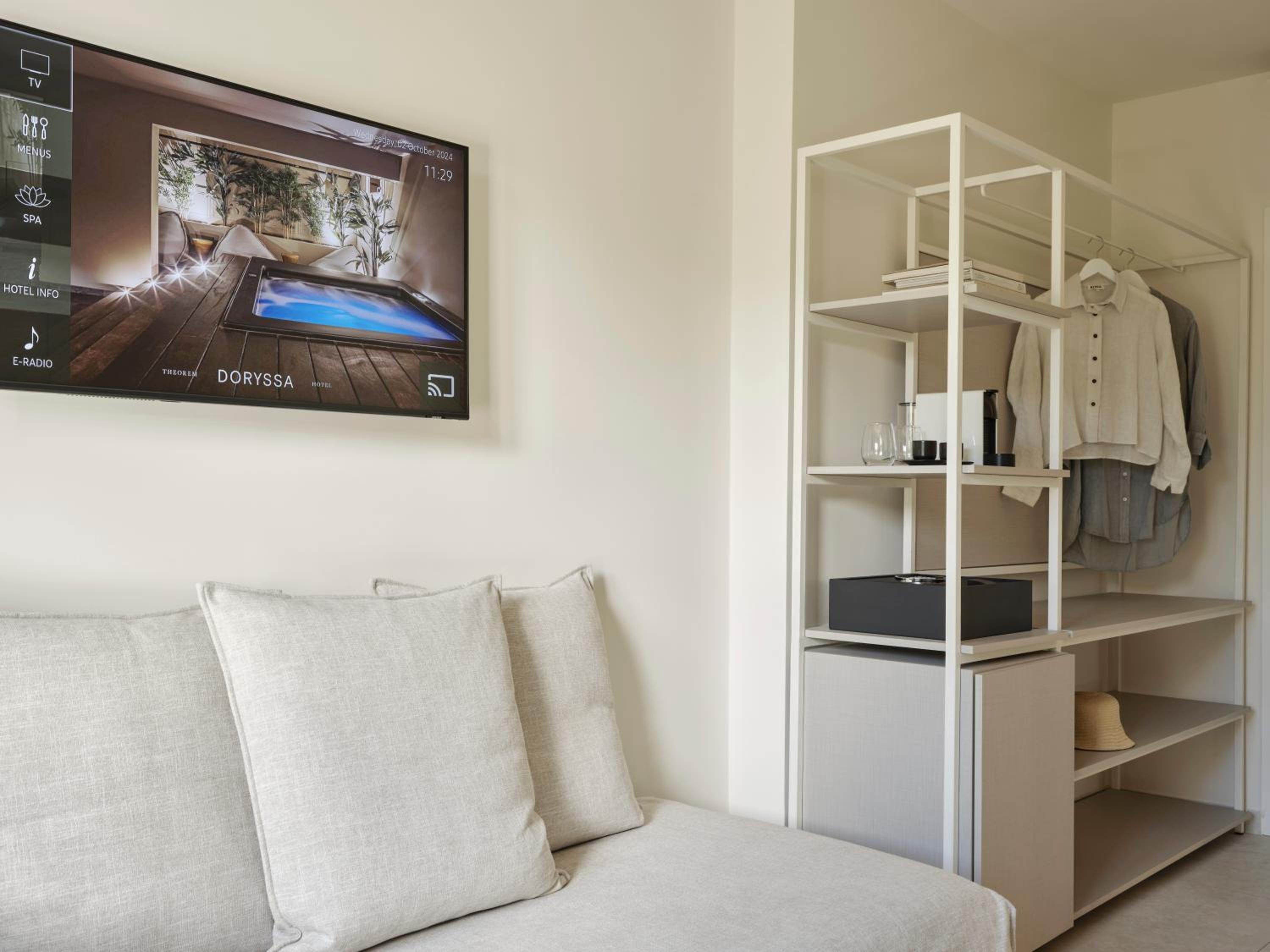 Executive Triple Room with Balcony photo 3