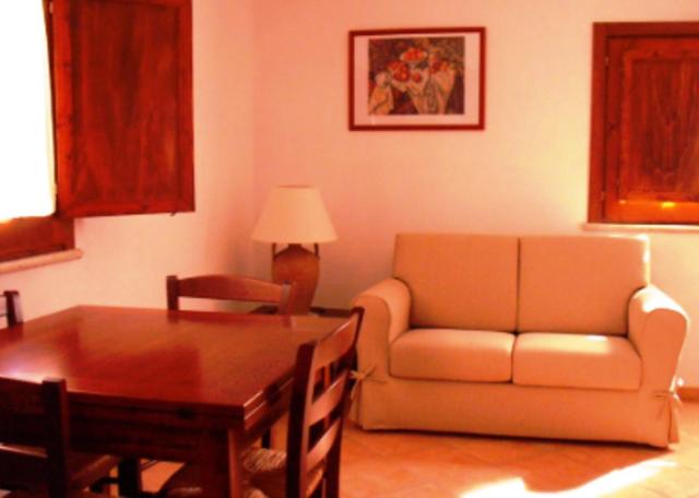 Two-Bedroom Apartment - Photo 6