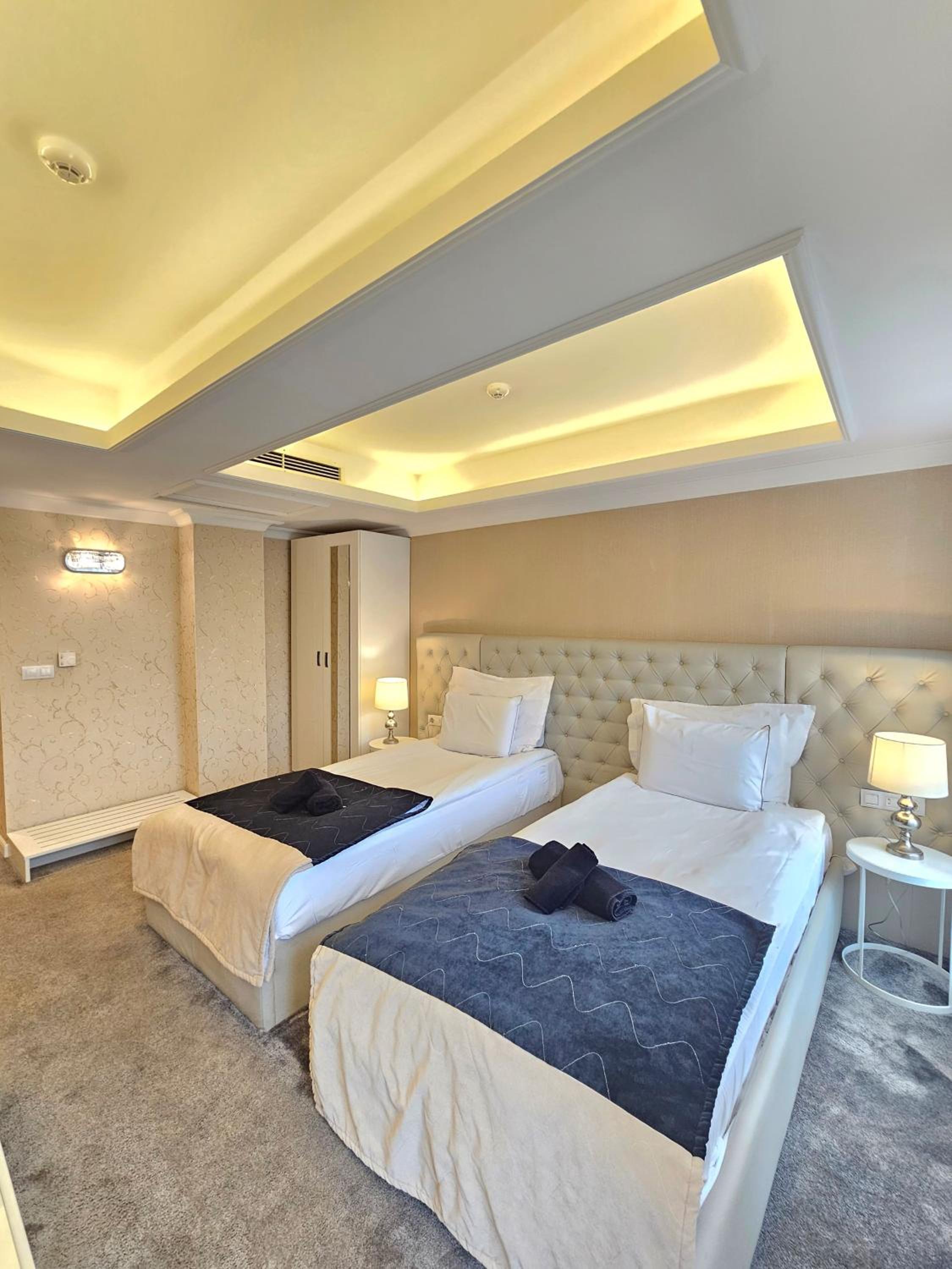 Twin Room - Free Spa Access