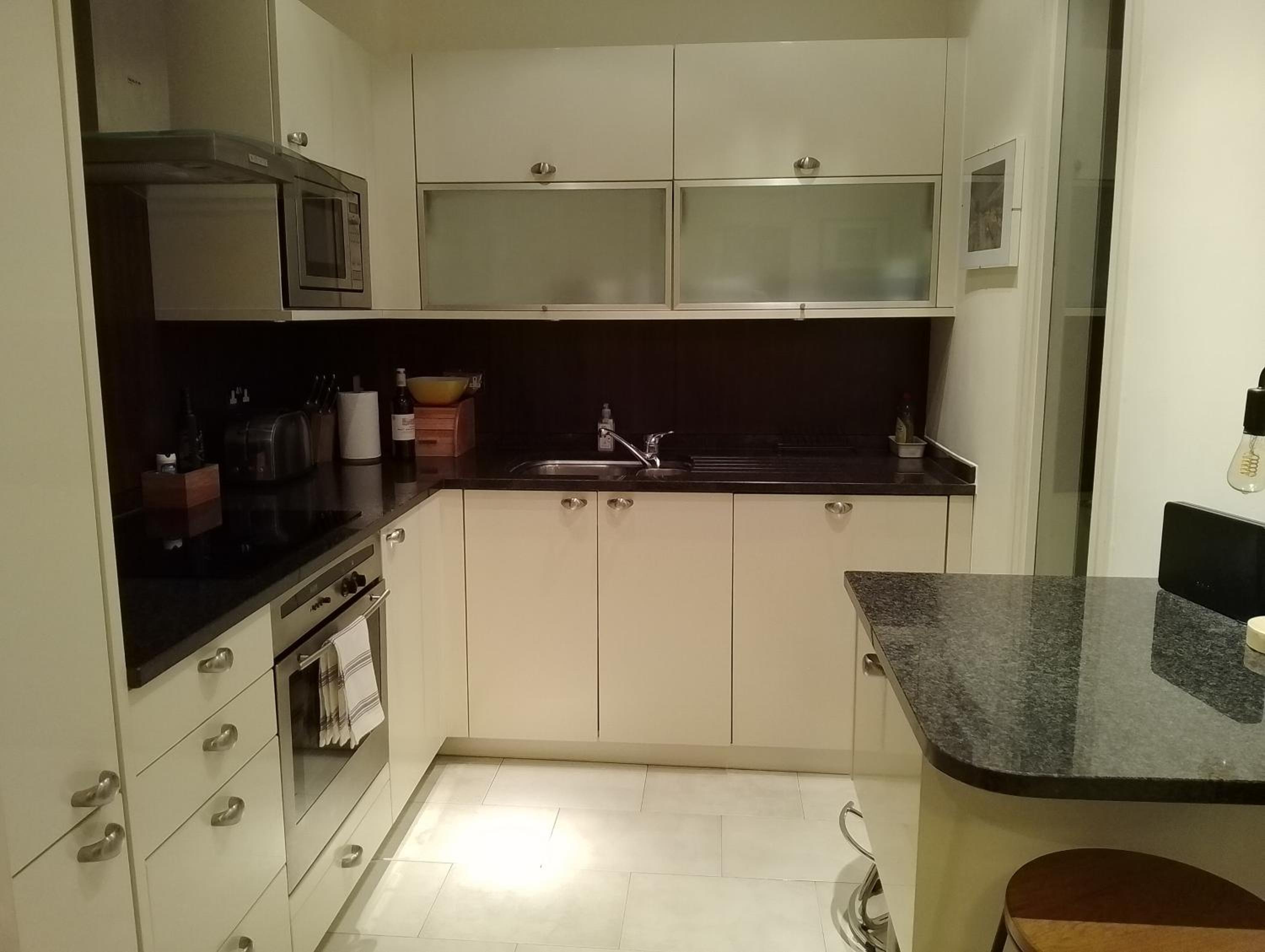 Apartment with Balcony photo 3