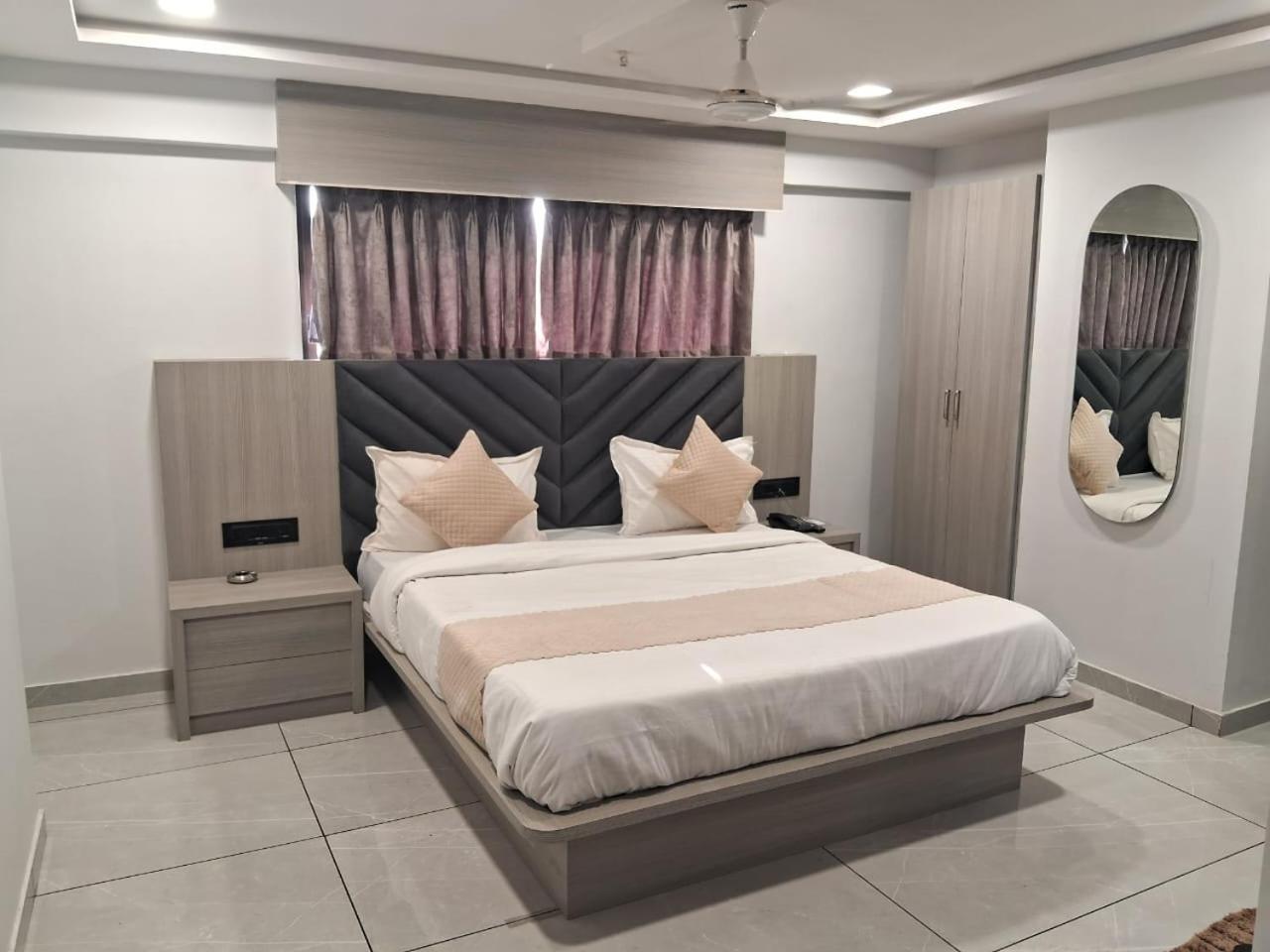 Suite - Photo 2