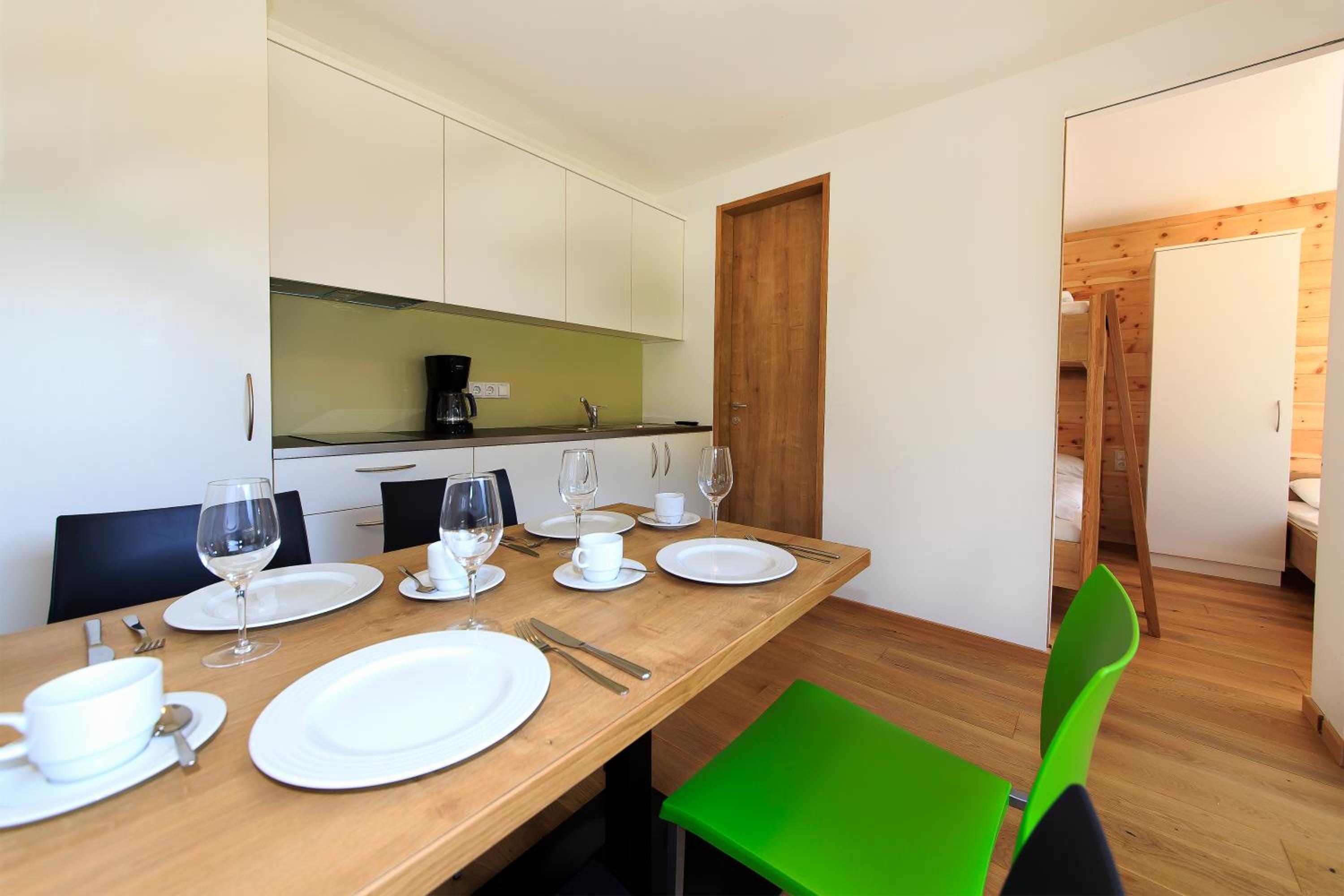 Family Bungalow - Photo 2