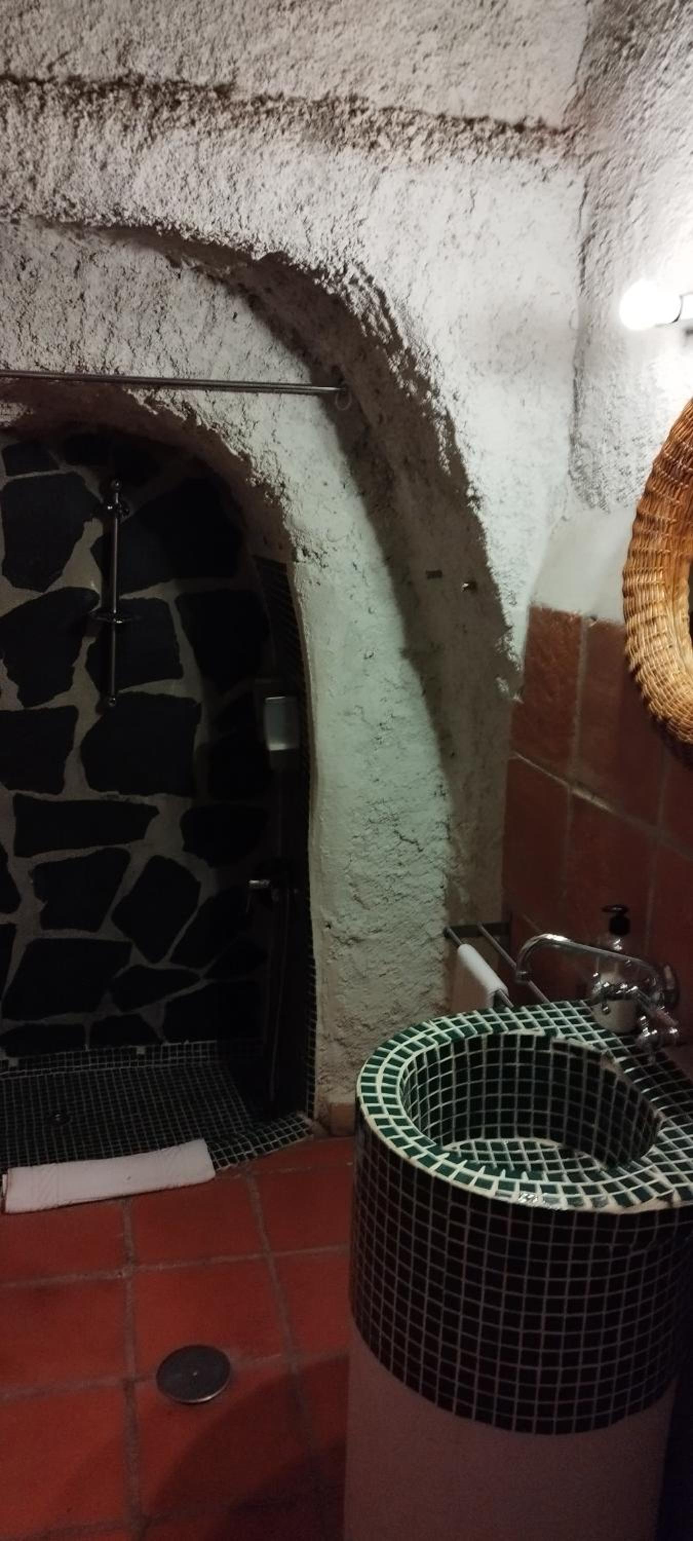 One-Bedroom Apartment - Photo 21