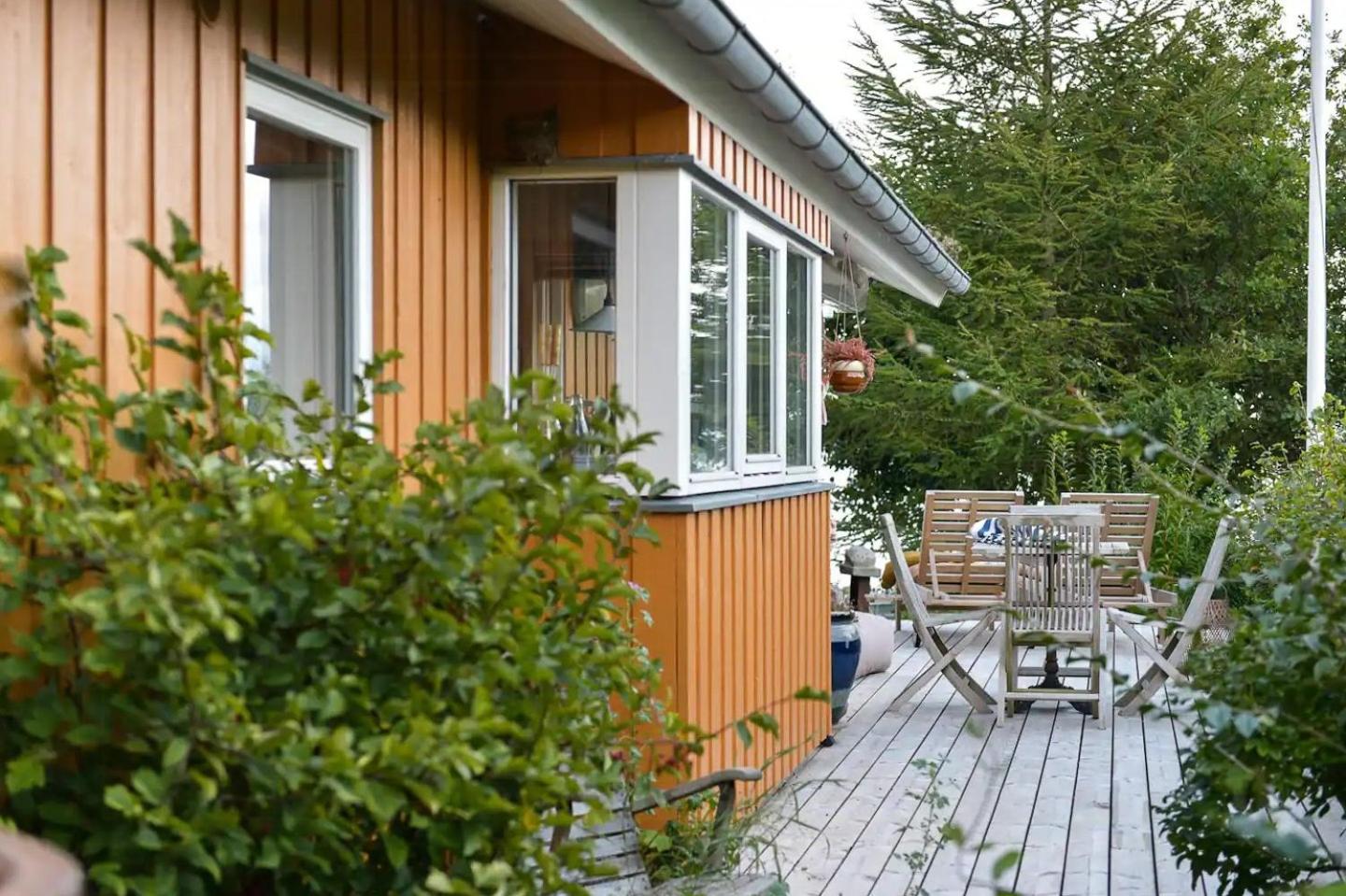 Two-Bedroom Holiday Home photo 2
