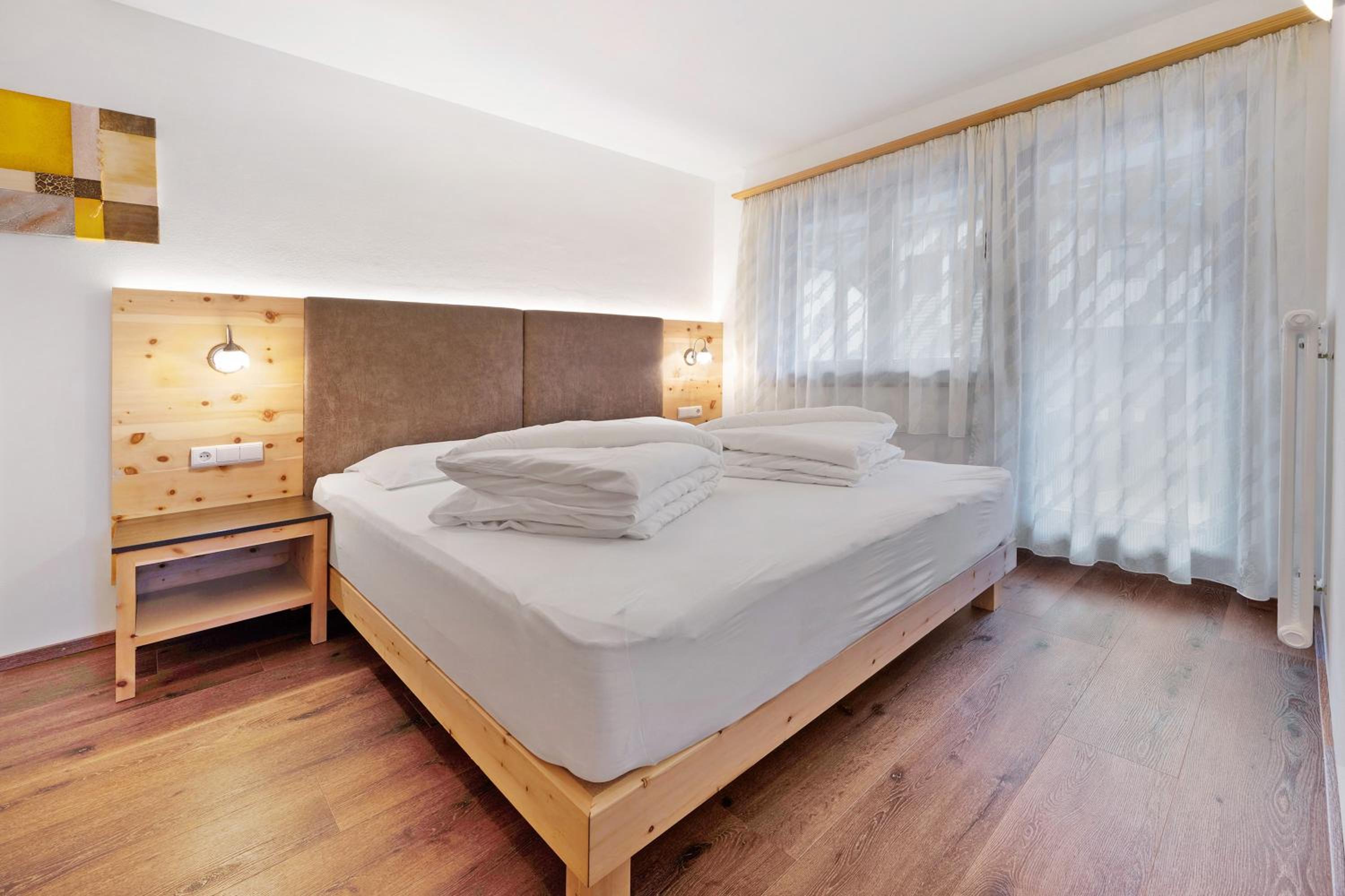 Two-Bedroom Deluxe Apartment with Garden View