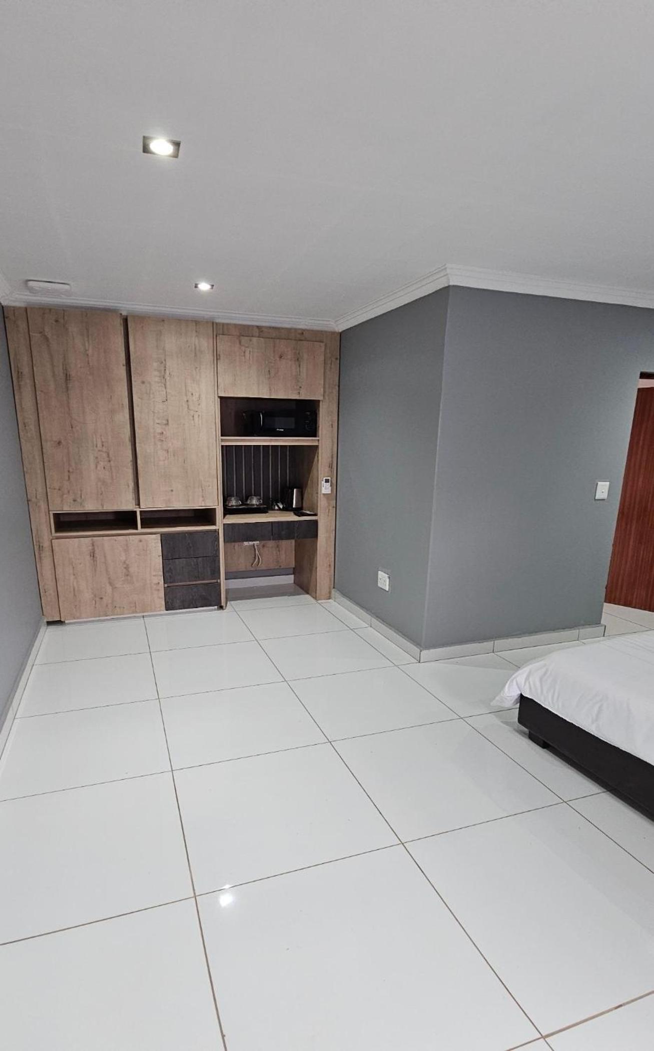 Deluxe Twin Room photo 2