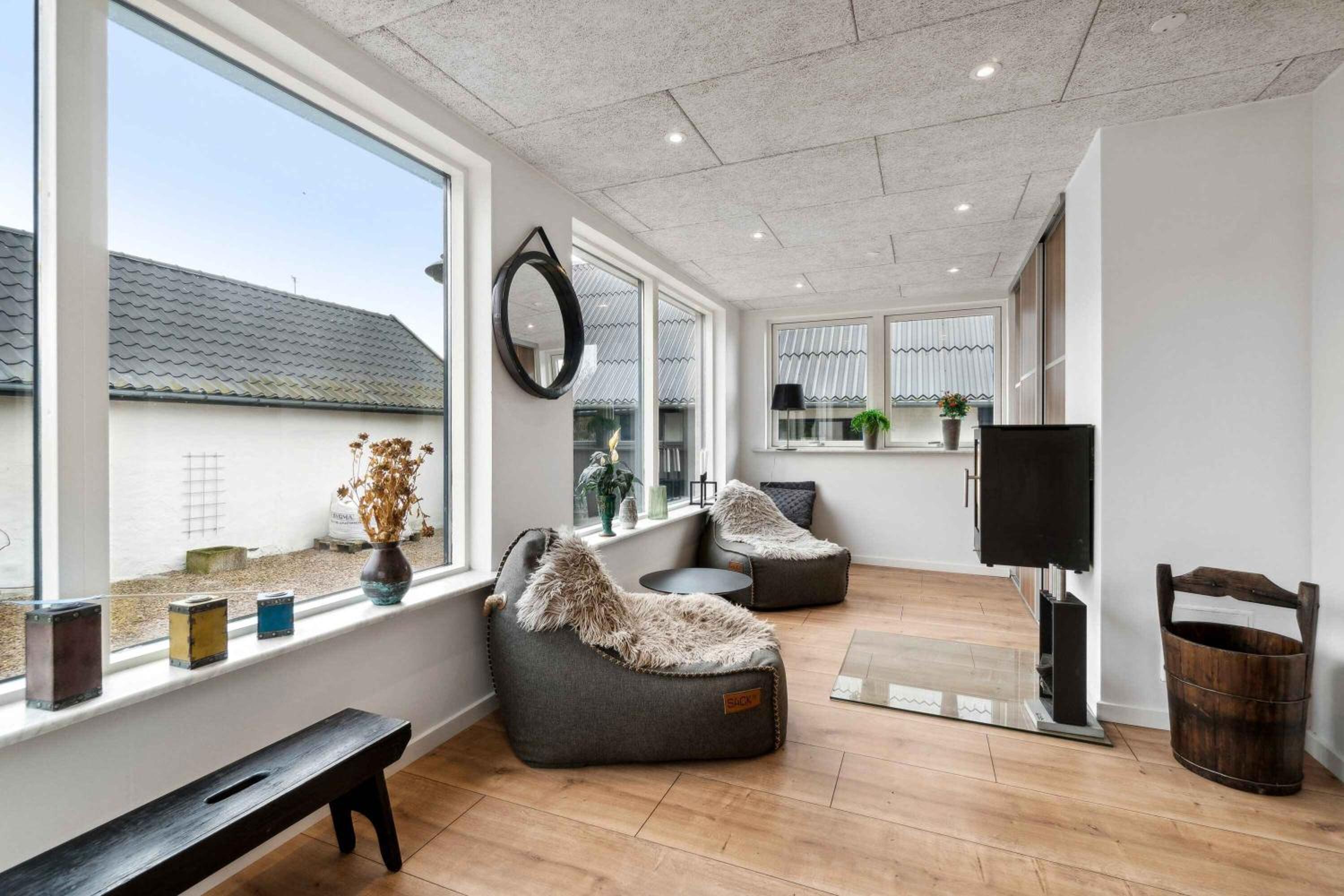 Two-Bedroom Holiday Home photo 2