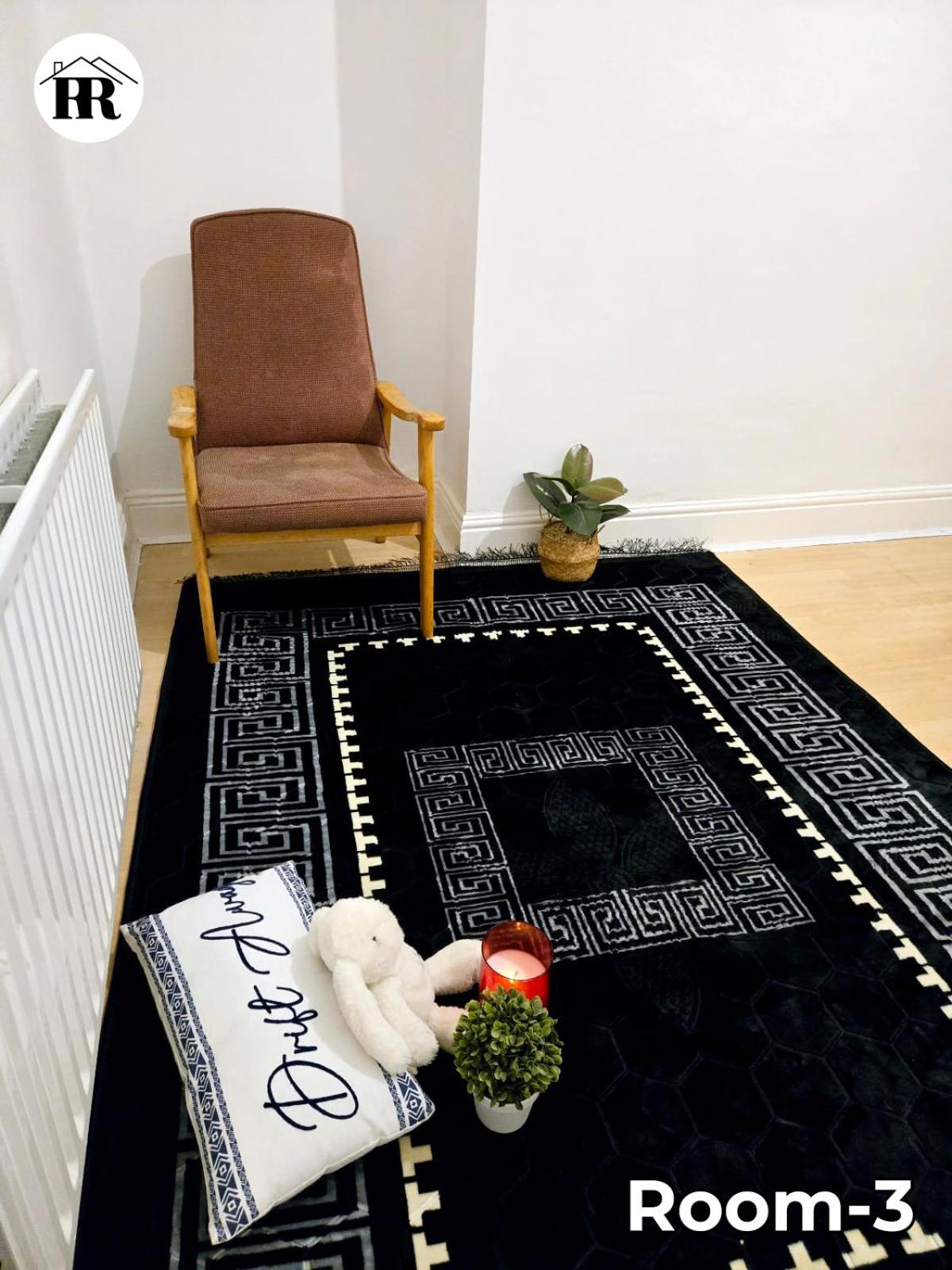 Budget Double Room photo 2