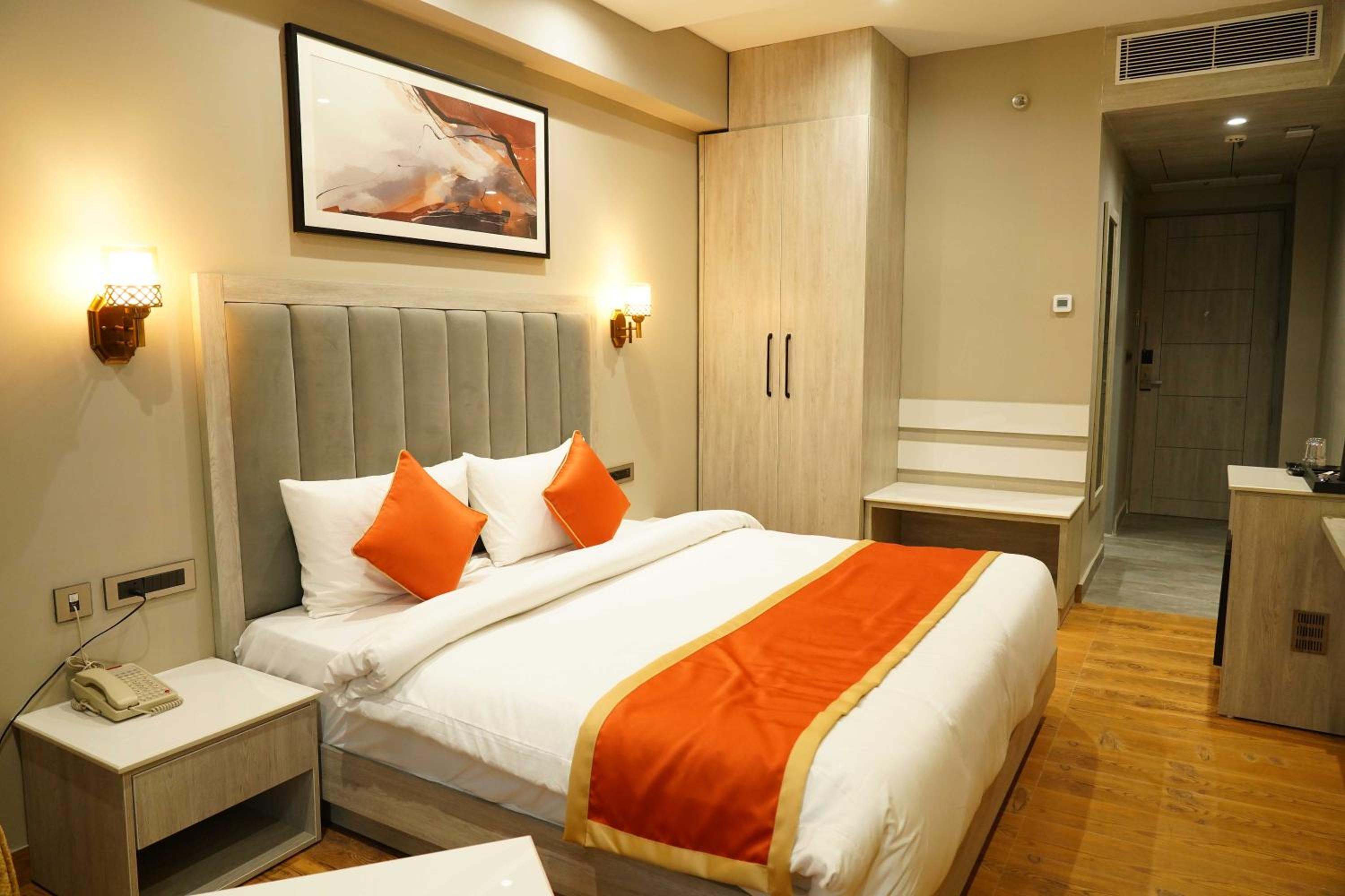 Luxury Triple Room photo 3