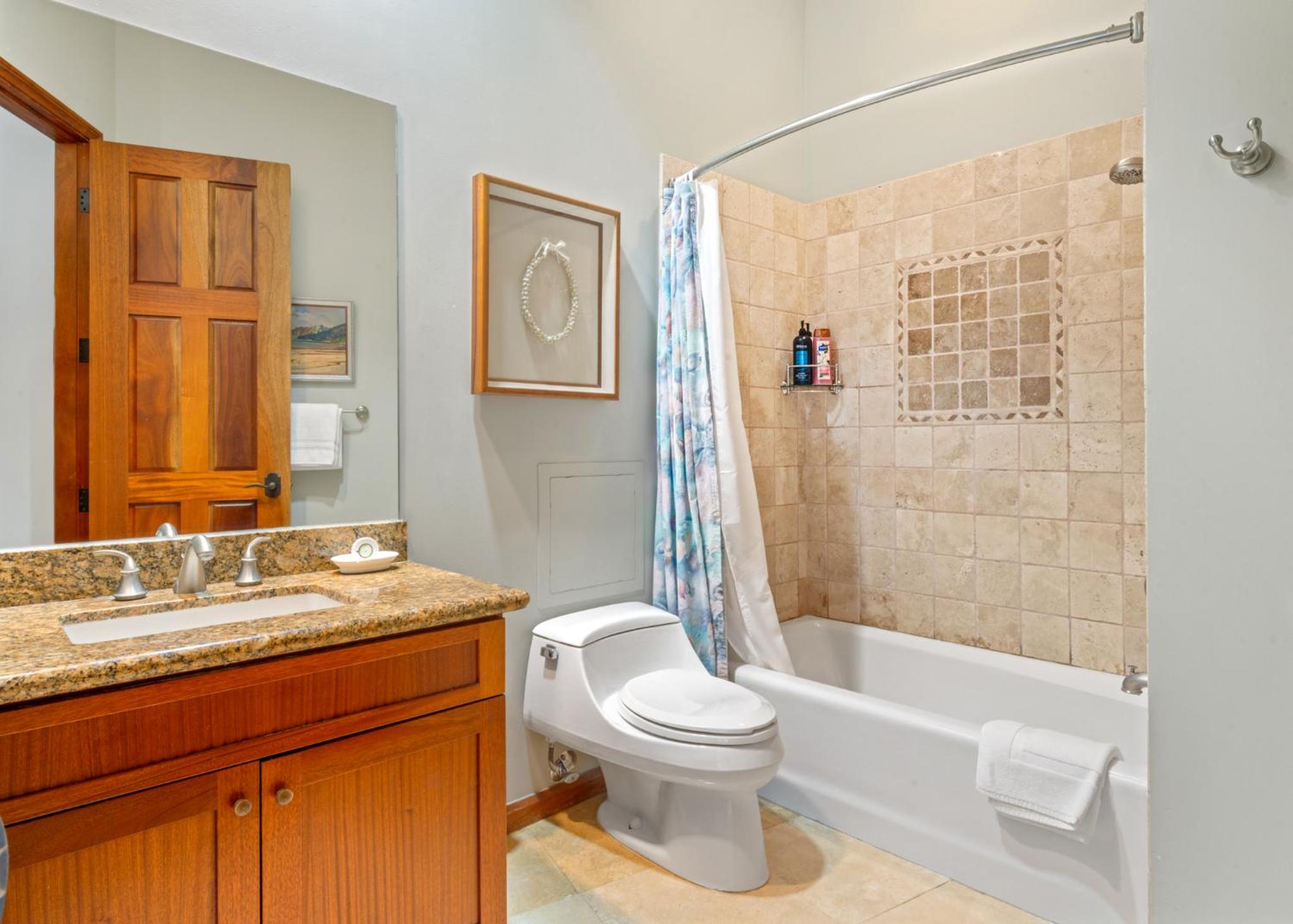 Oversize Park View Studio Parlor Suite with Kitchen - Photo 3