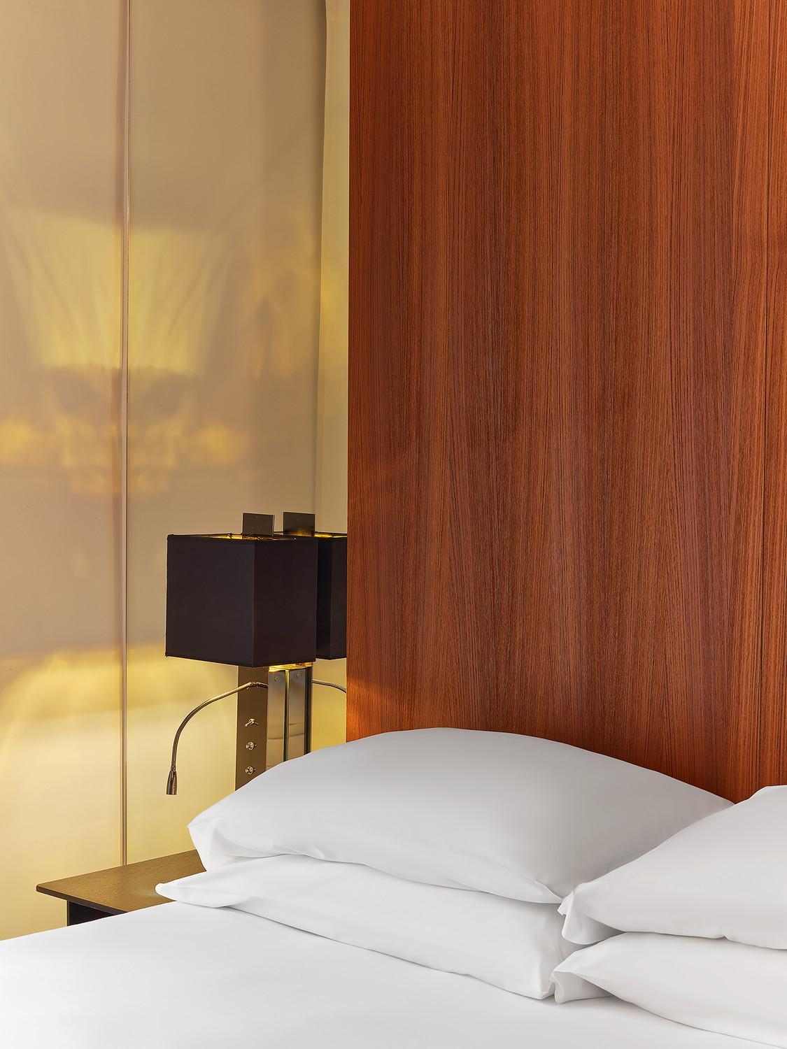 Deluxe Queen Room with Balcony