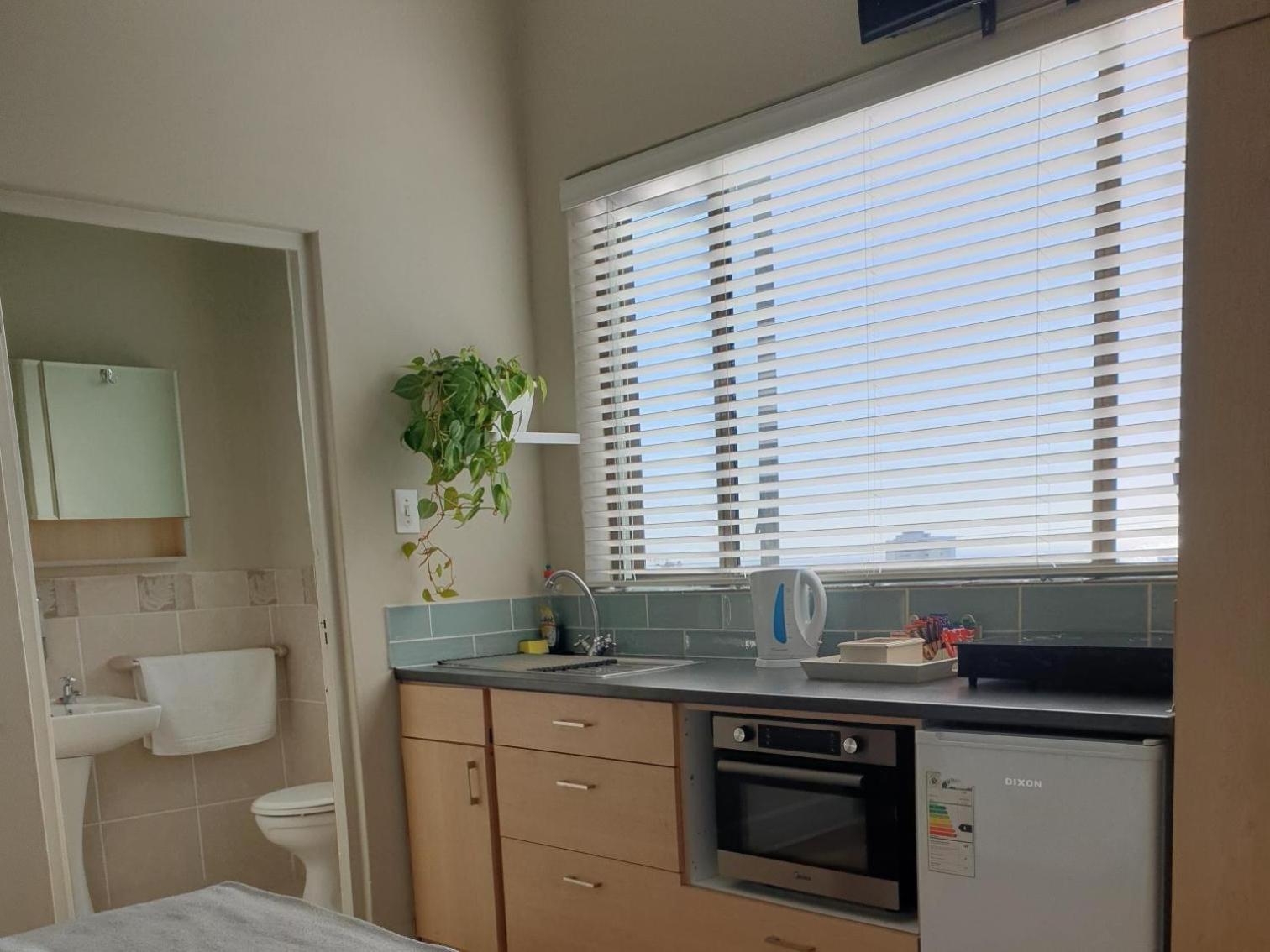 Standard Twin Room - Photo 3