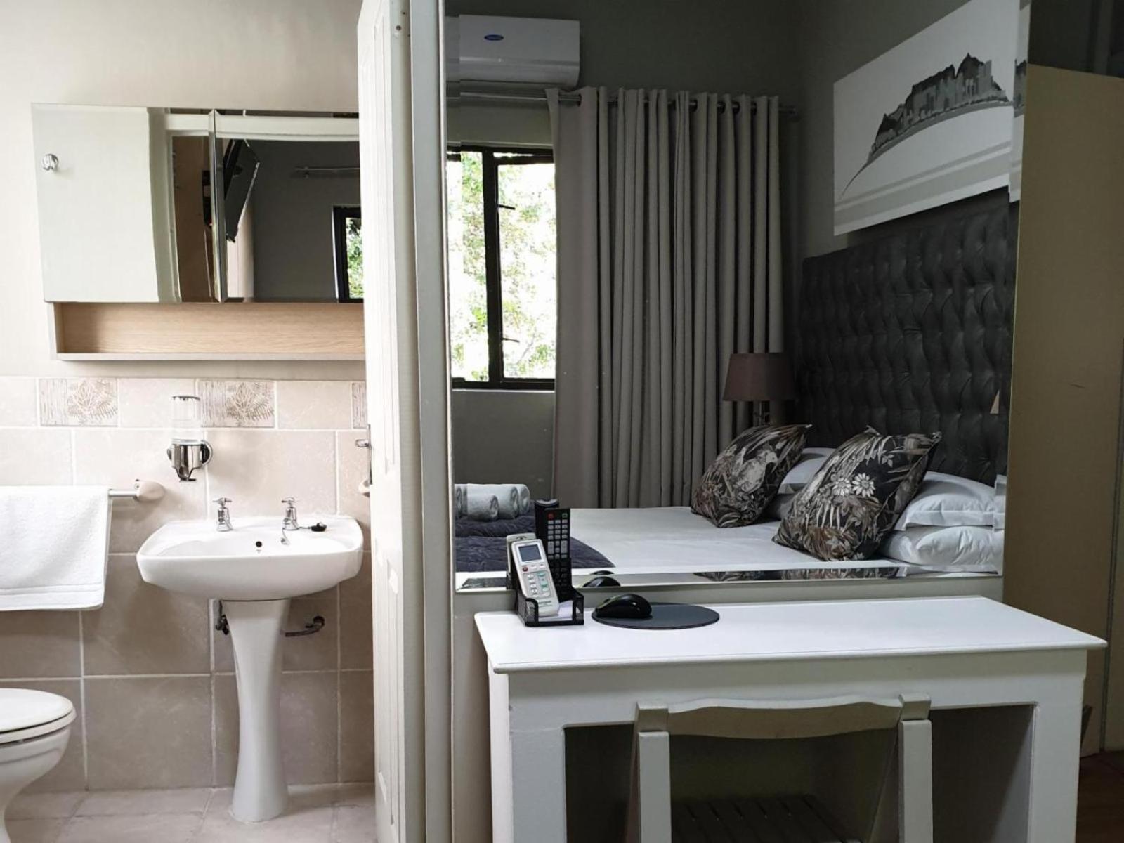 Standard Twin Room - Photo 4