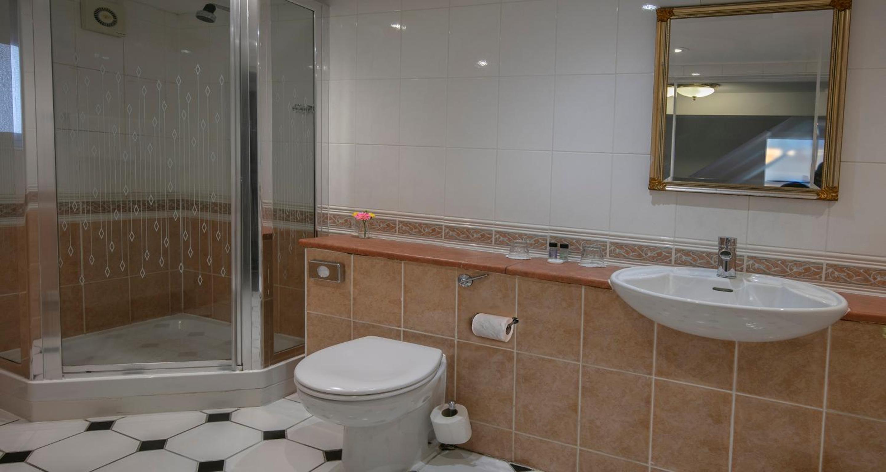 Cottage with Double Bed - Photo 13