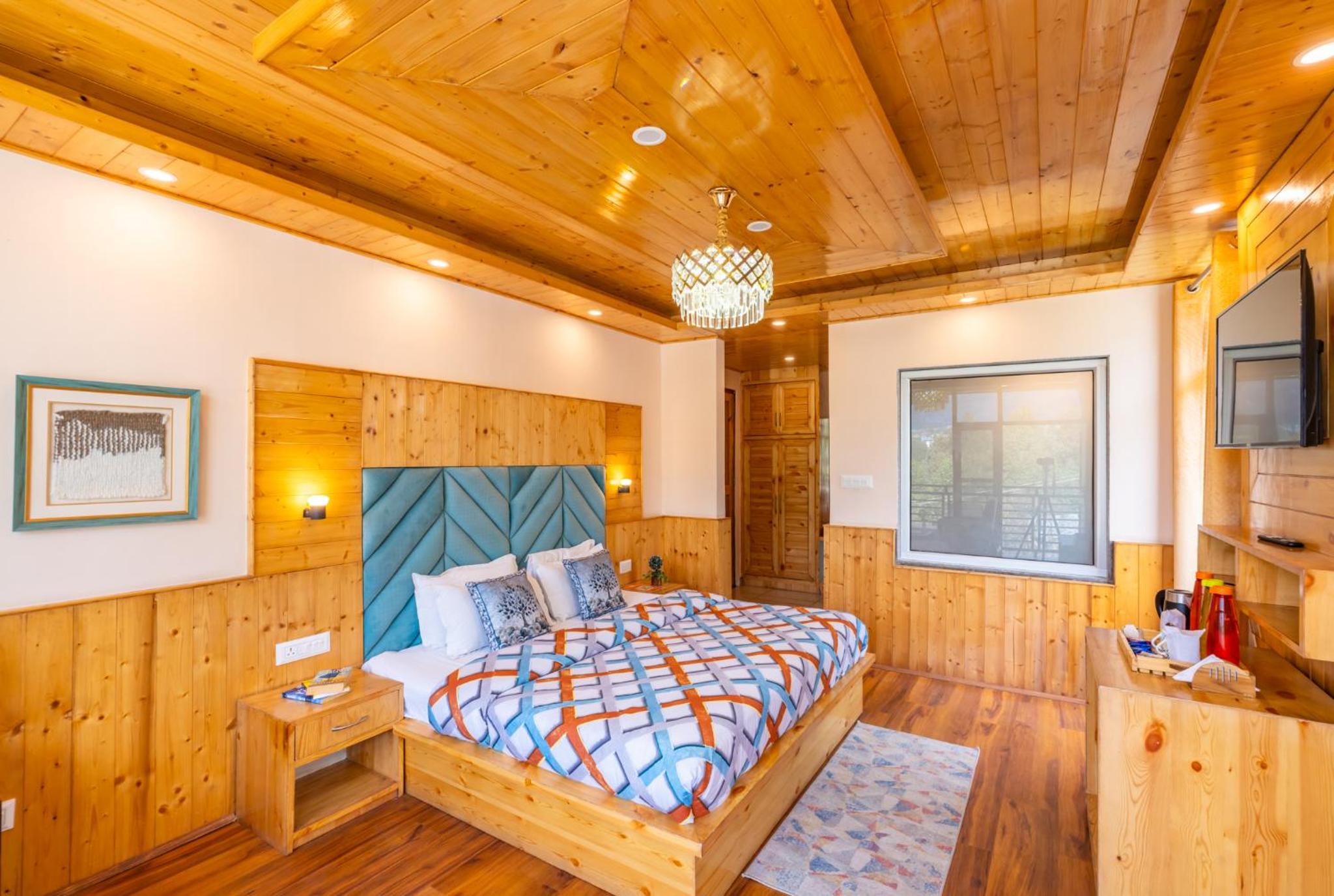 King Room with Mountain View - Photo 8