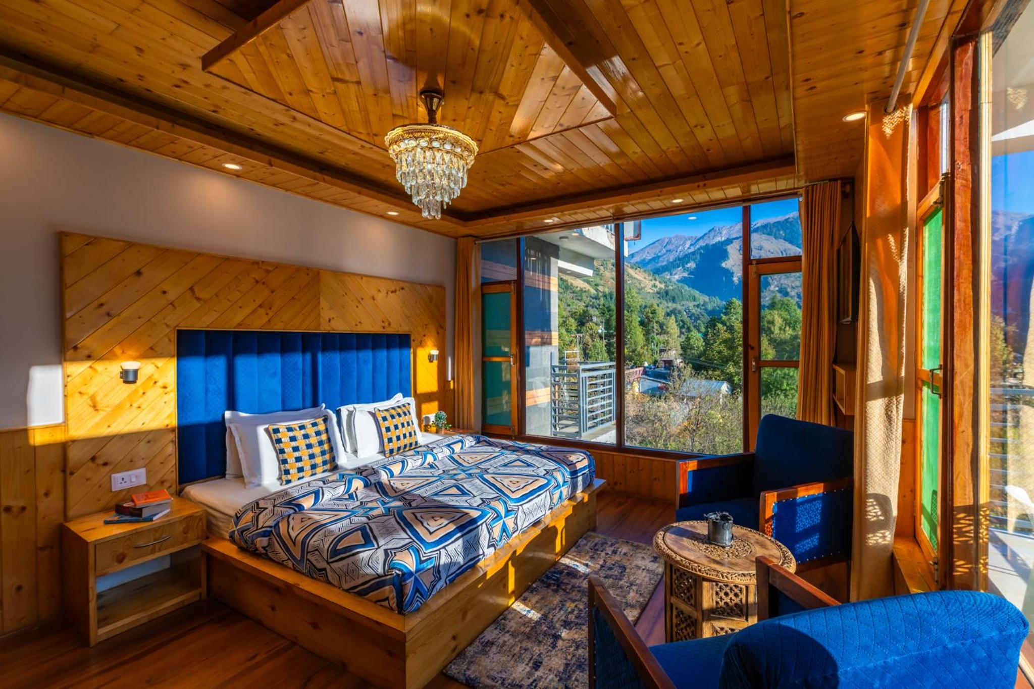 Superior King Room - Photo 5