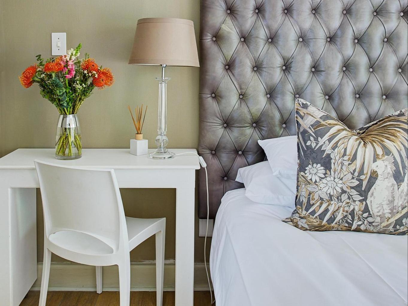 Classic Queen Room