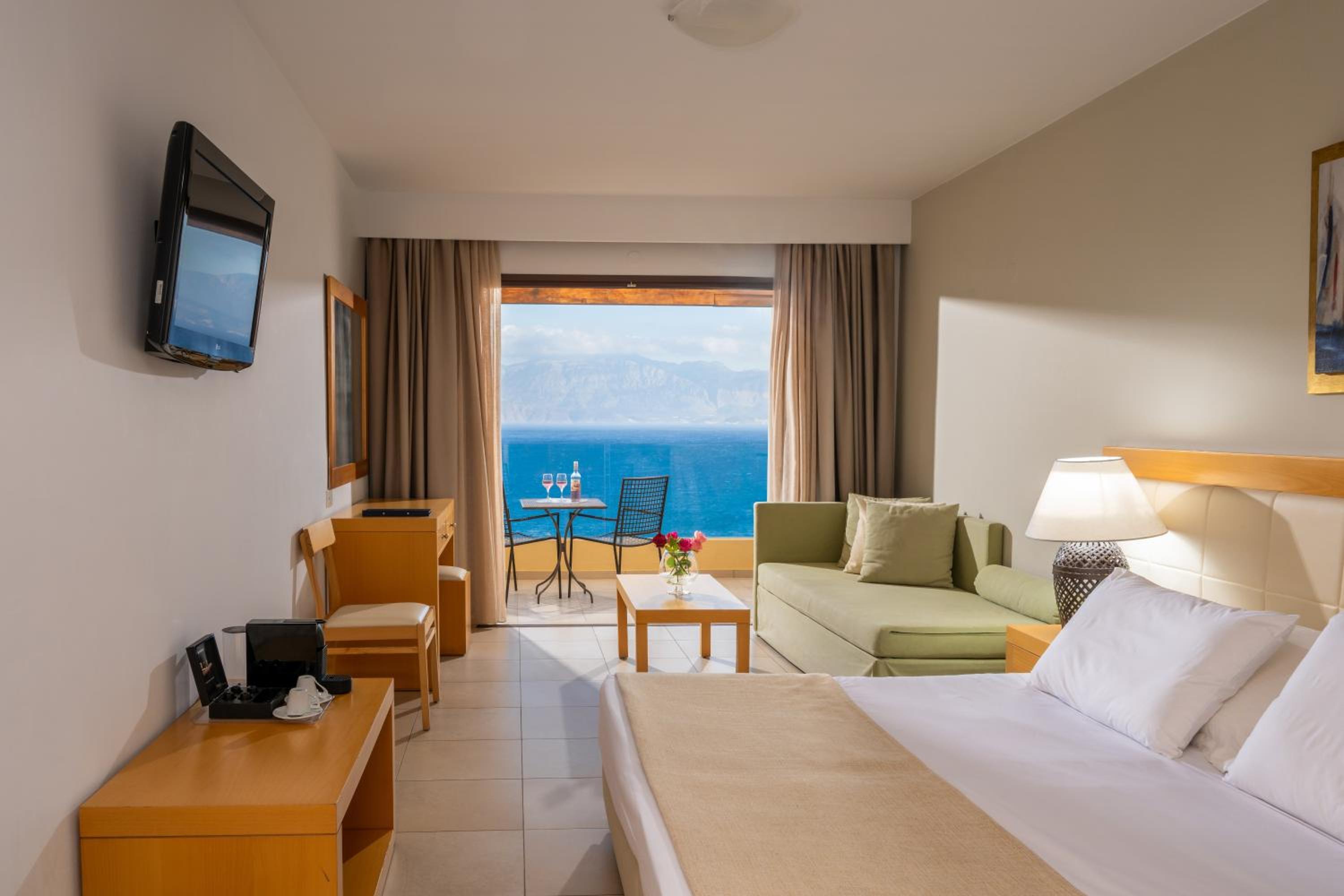 Deluxe Room with Sea View