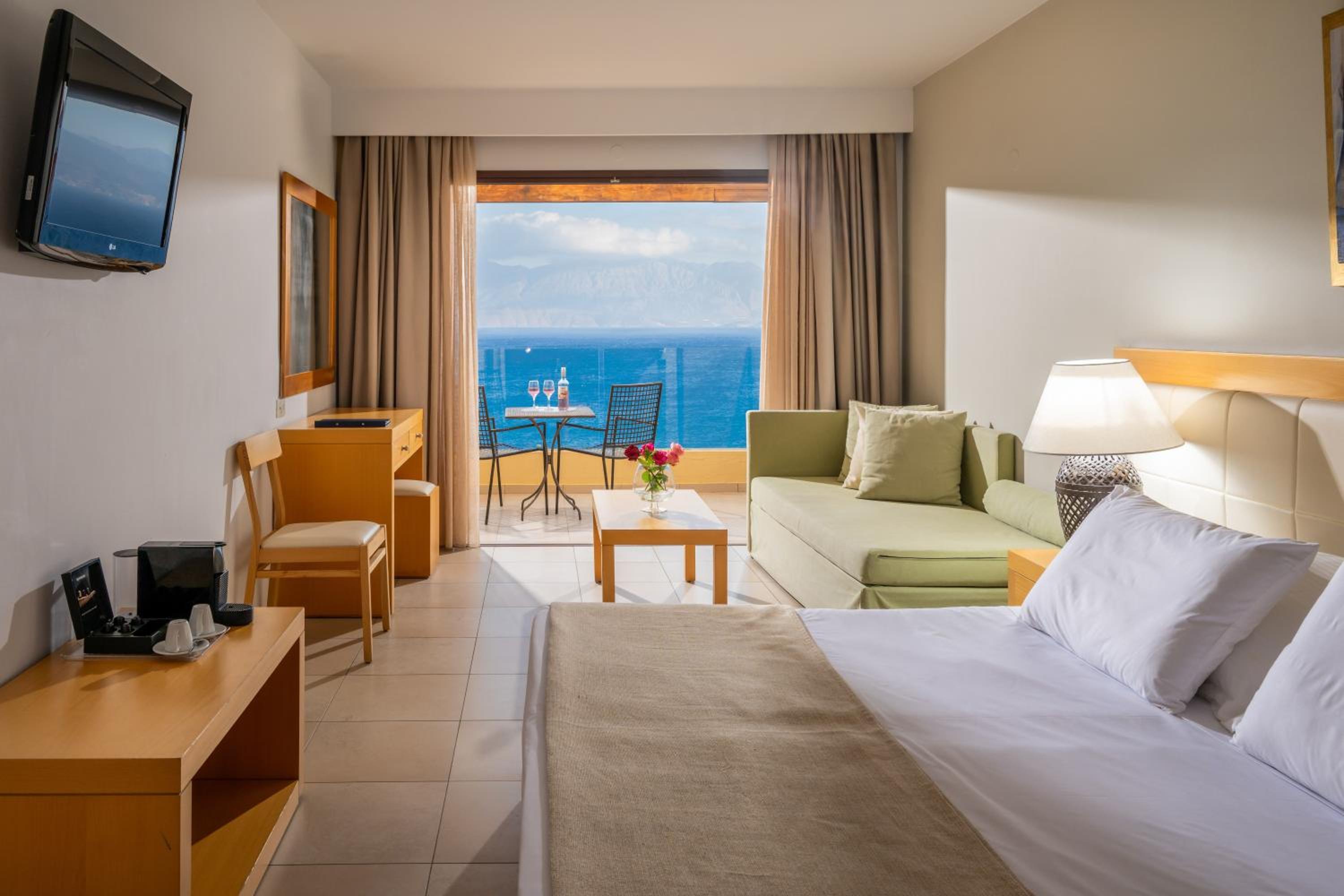 Deluxe Room with Sea View