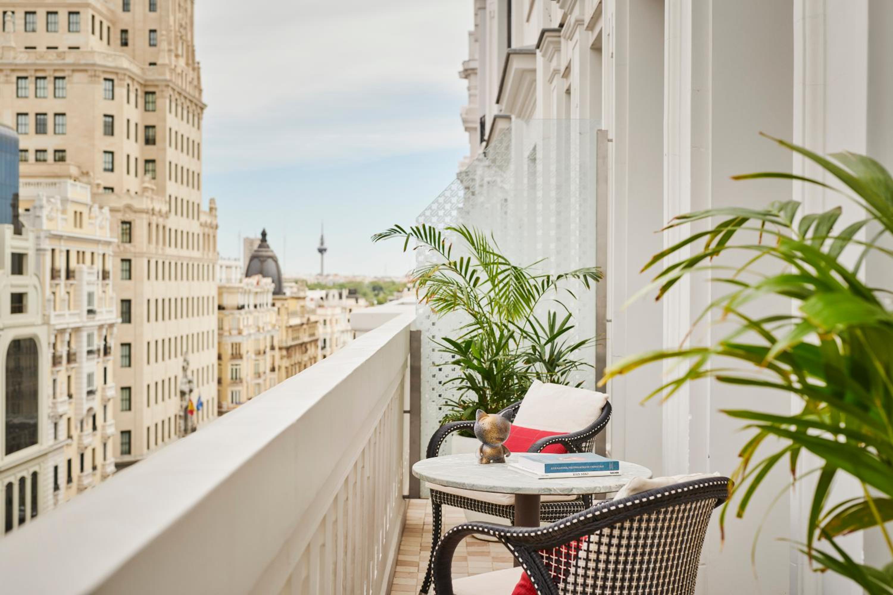 King Room with Terrace and Gran Via View