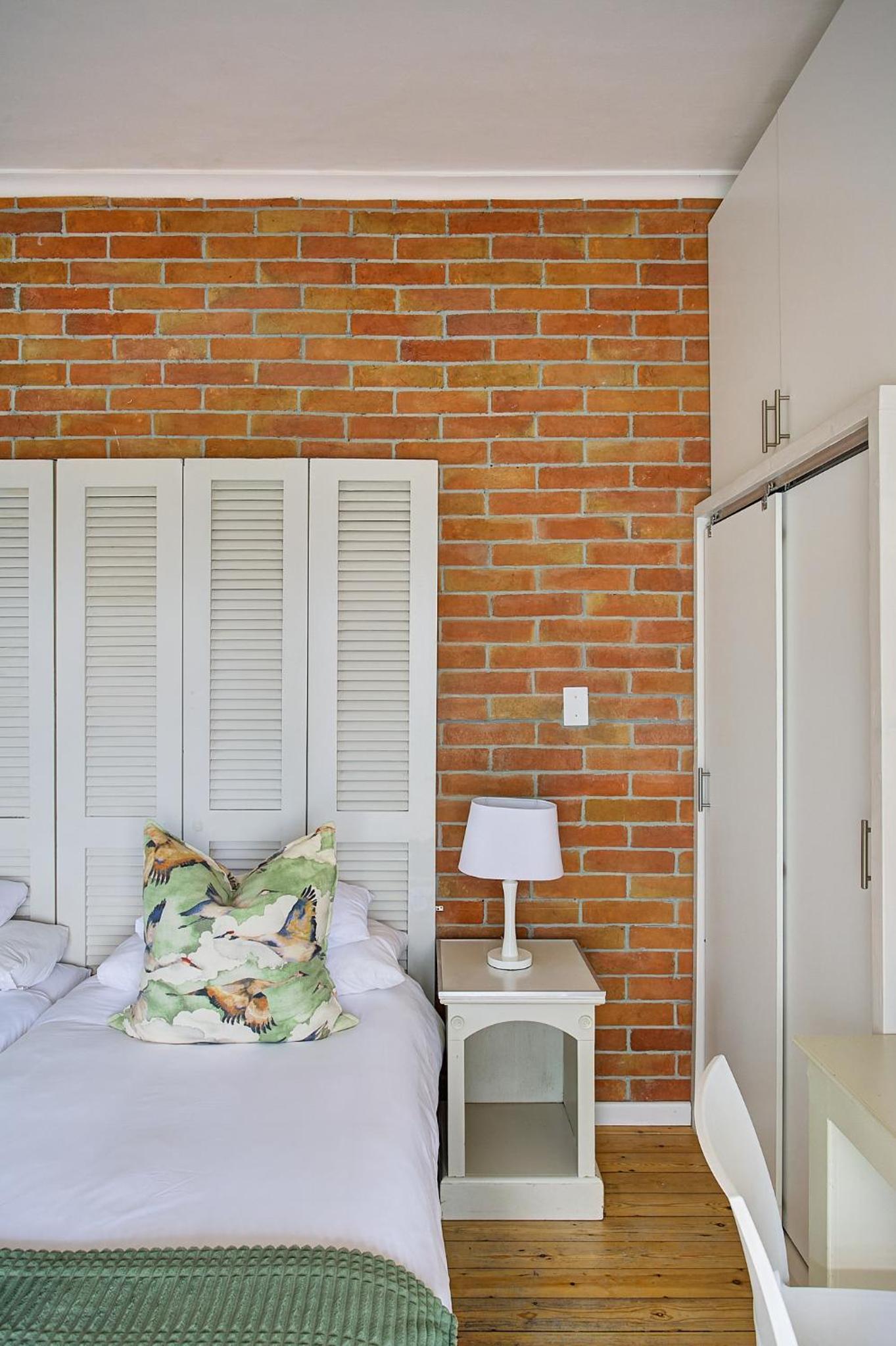 Standard Twin Room - Photo 18