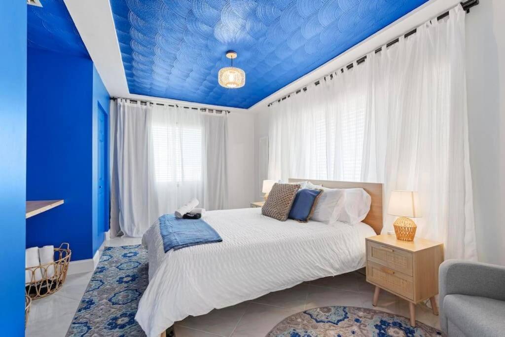 Three-Bedroom House photo 1