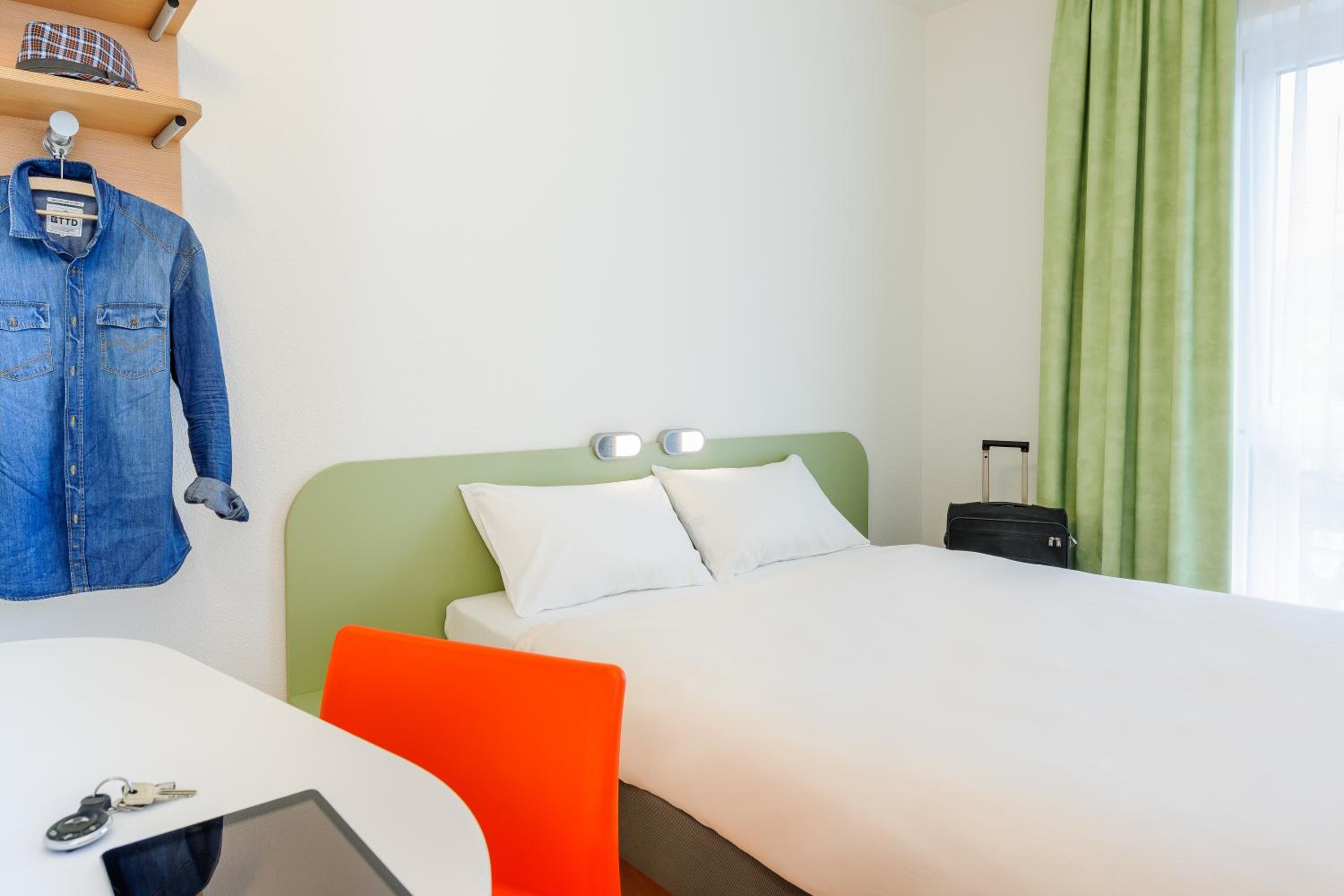 Standard Double Room - Photo 1