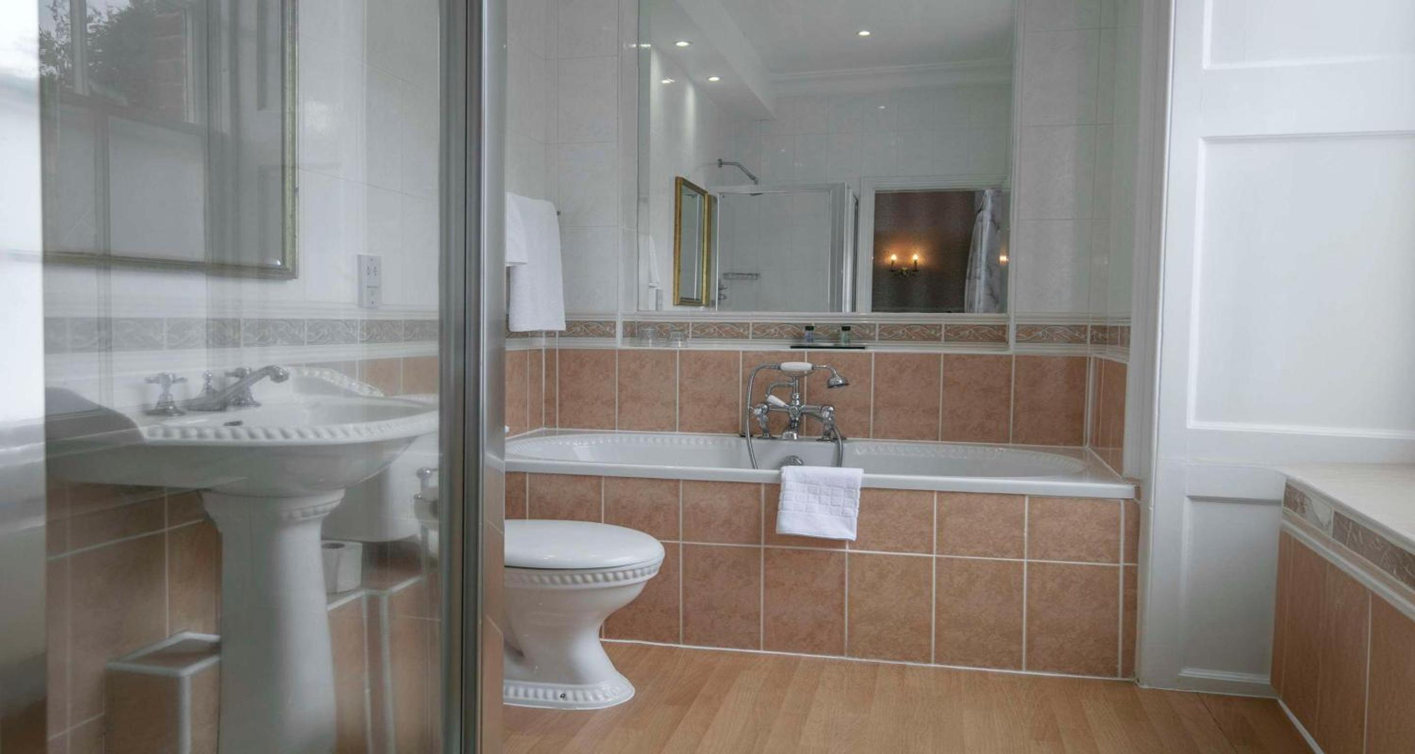 Executive Double Manor Room - Non-Smoking - Photo 2