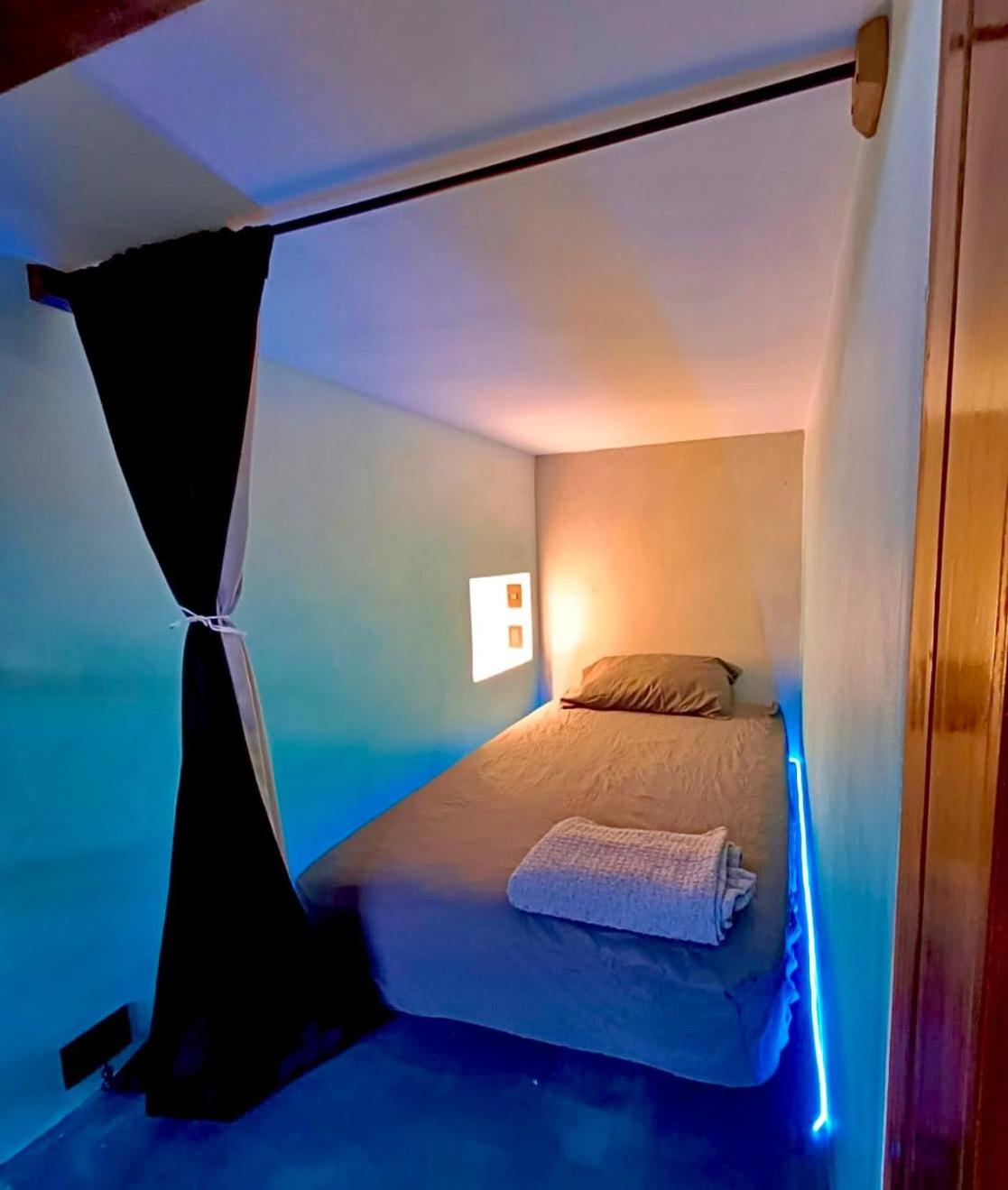 Single Bed in Mixed Dormitory Room photo 3
