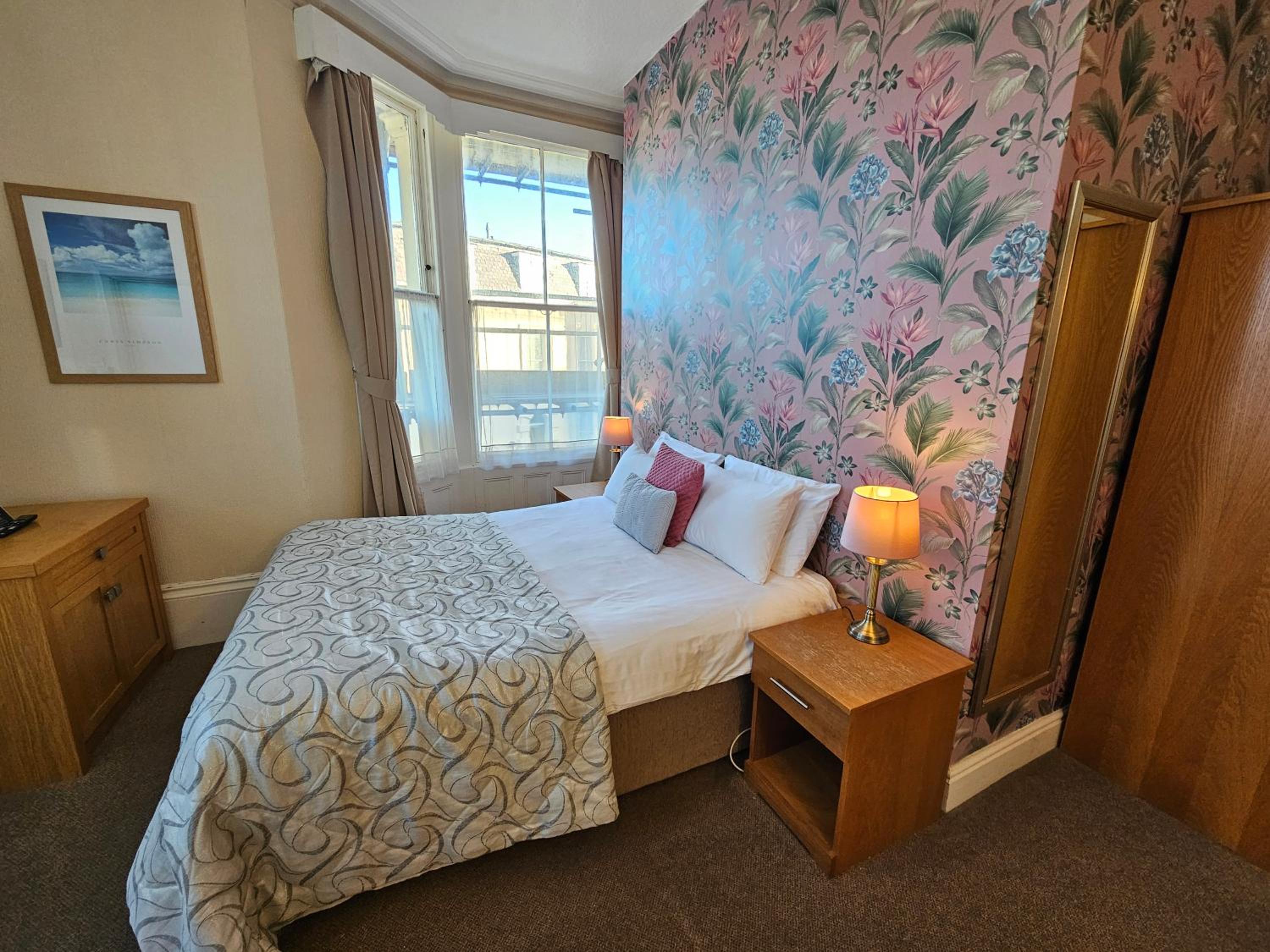 Large Double Room photo 2